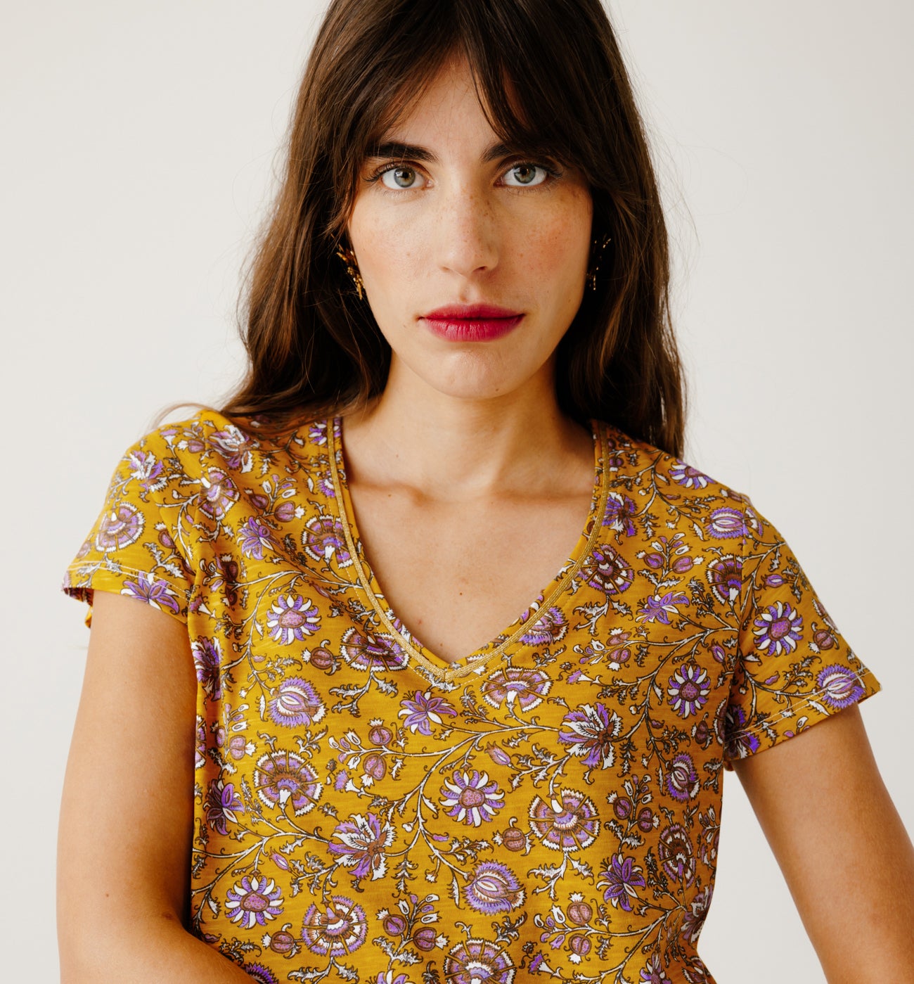 V-neck top - Ochre print