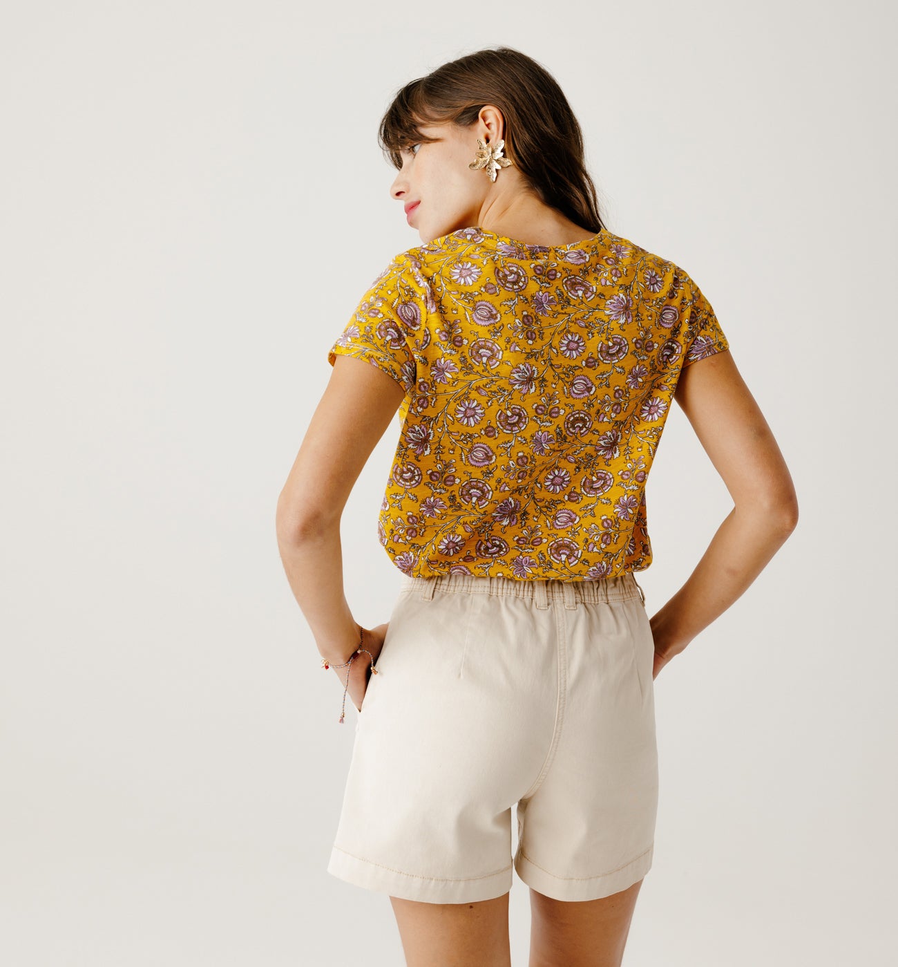 V-neck top - Ochre print