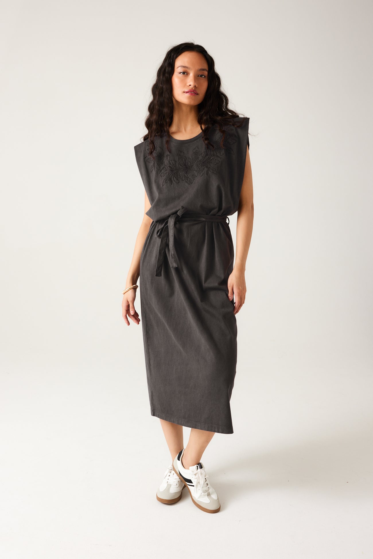 Embroidered t-shirt dress - Grey