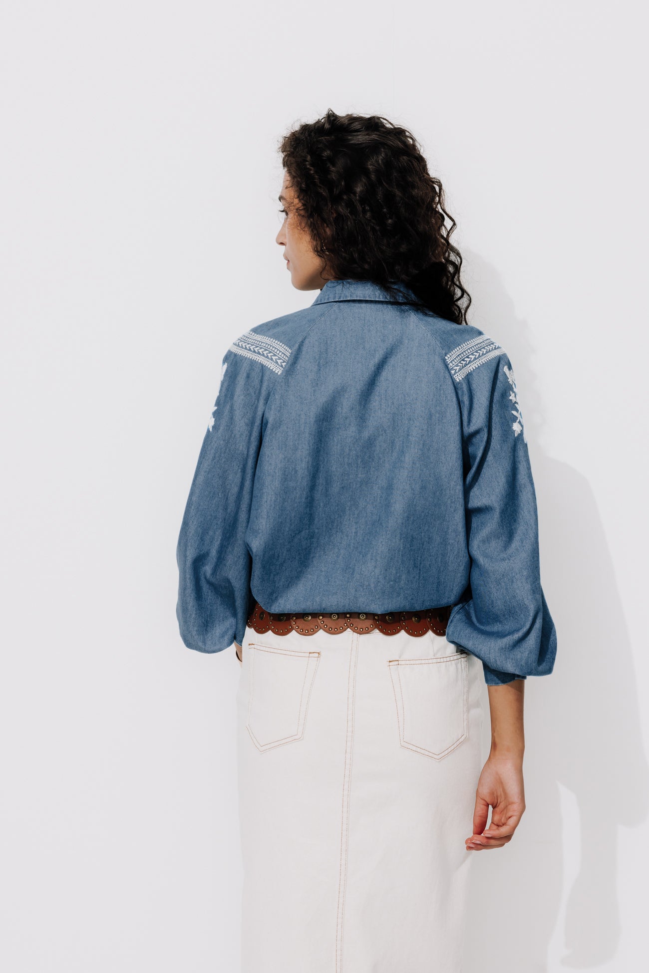 Embroidered shirt - Medium denim