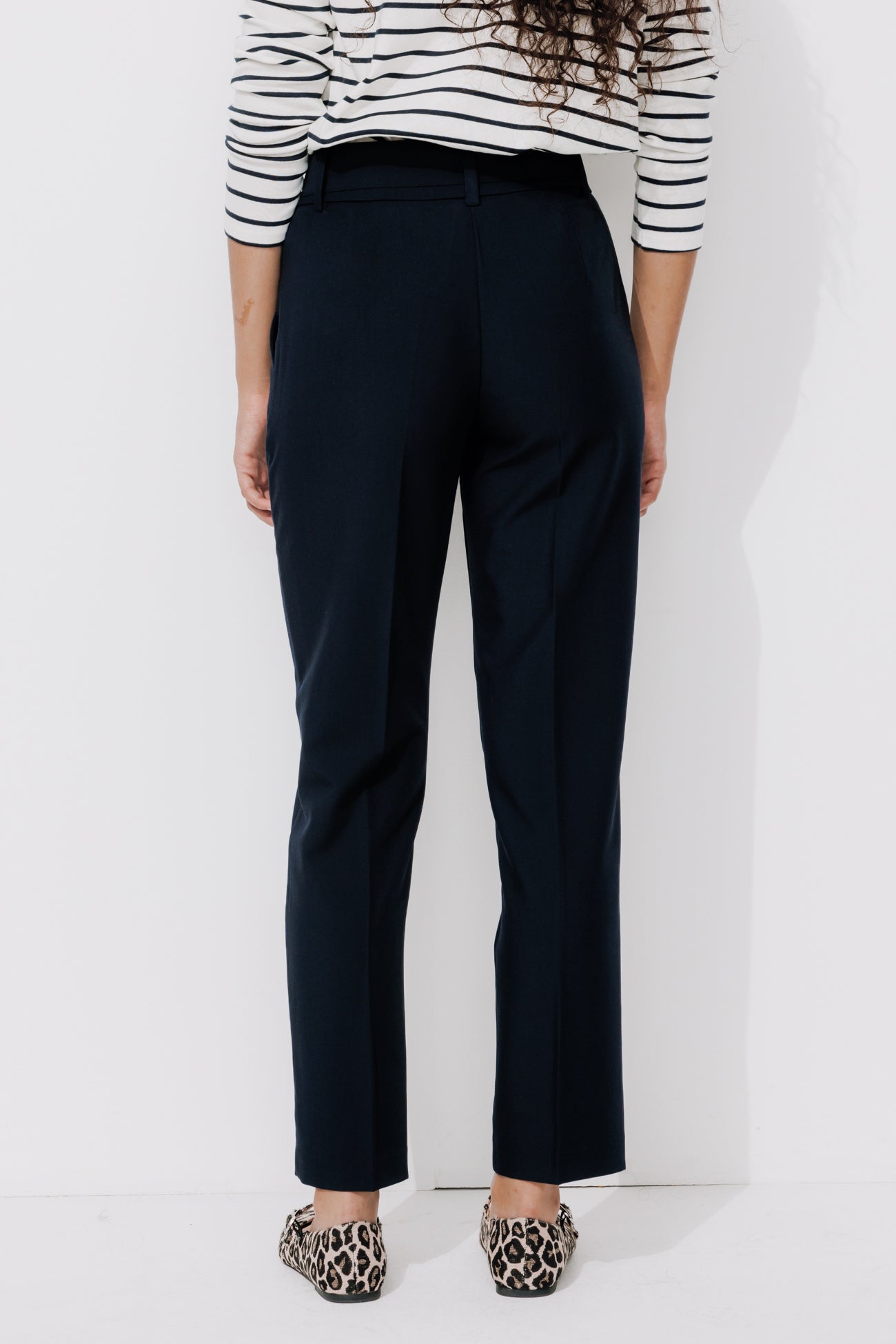 Peg-shape trousers - Chestnut brown