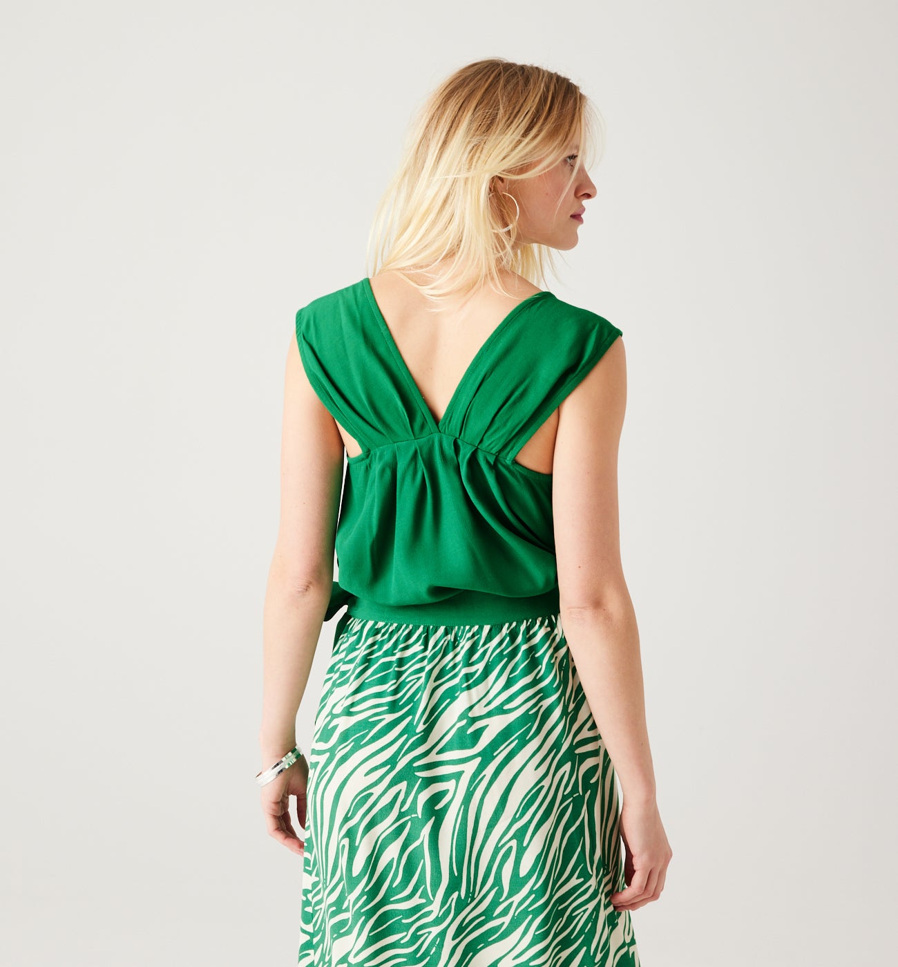 V-neckline top - Ecru