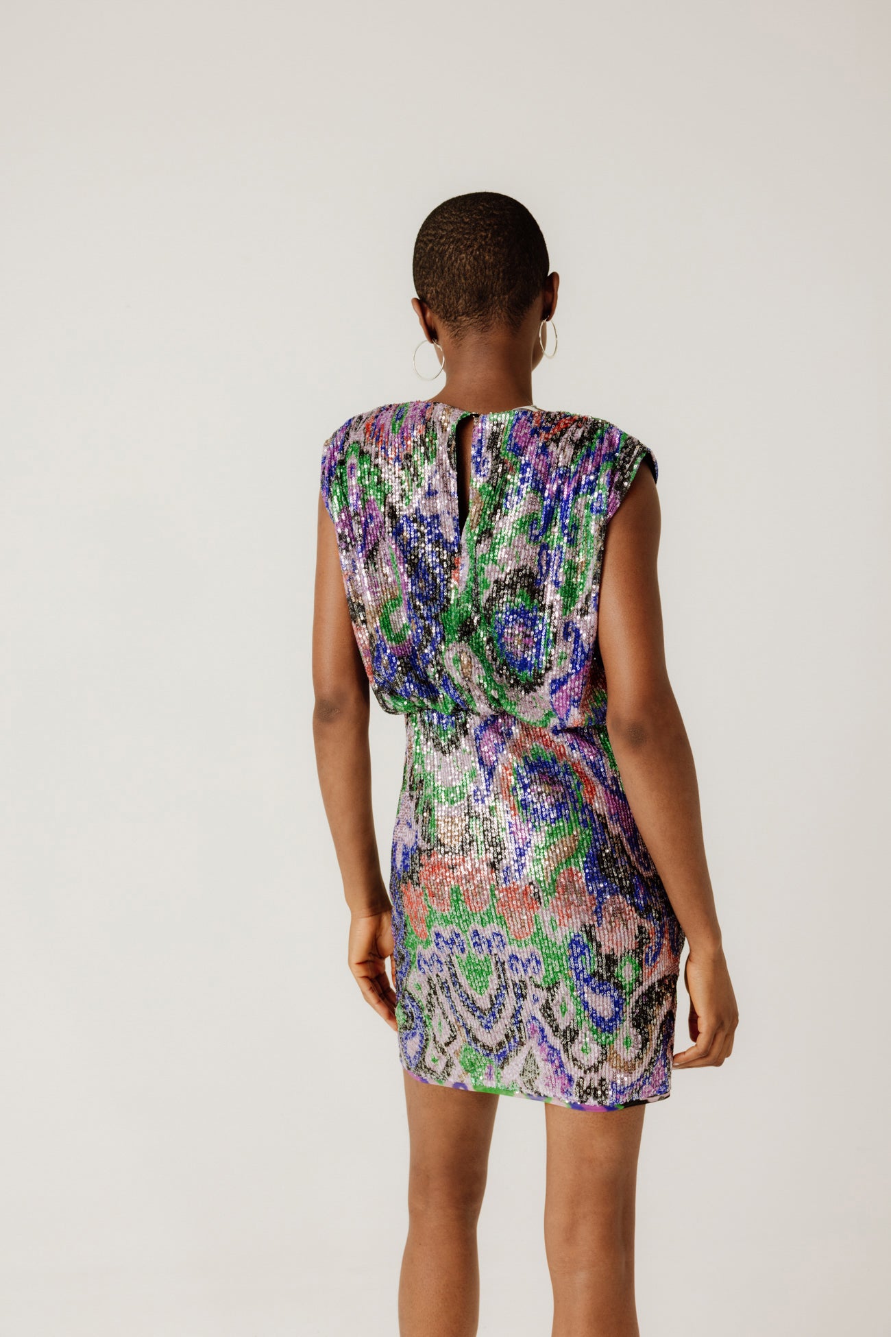 Short sequinned dress - Multicolour print
