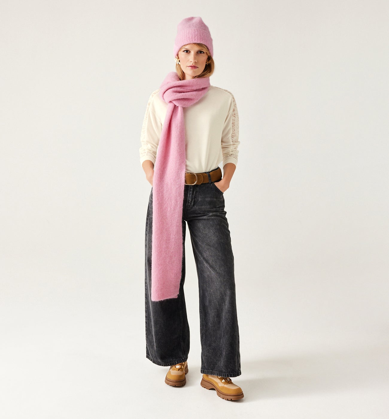 Soft top with lace detail - Ecru