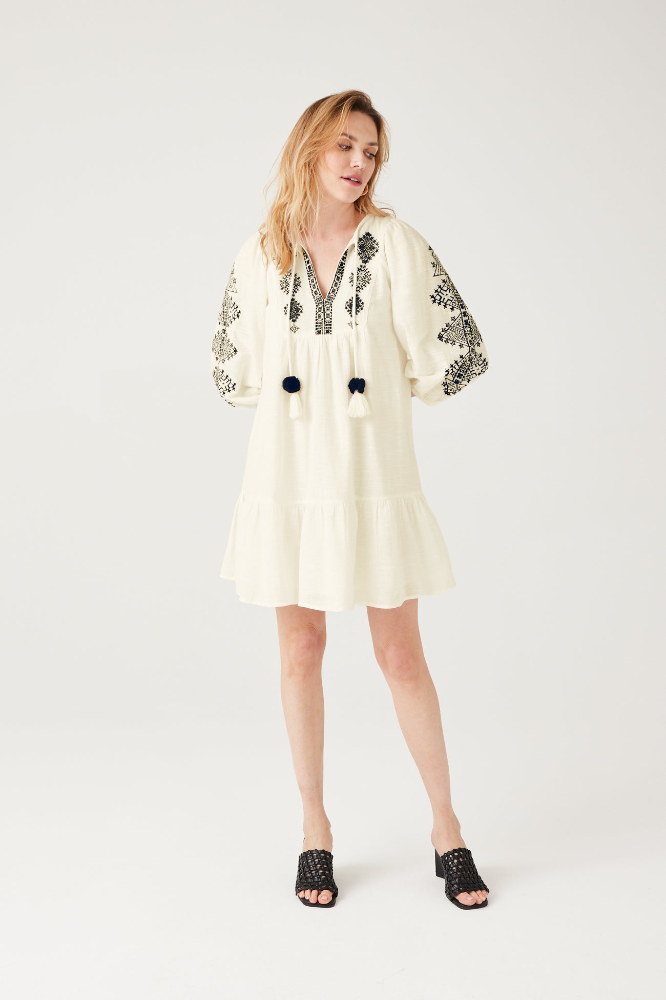 Embroidered babydoll dress - Ecru