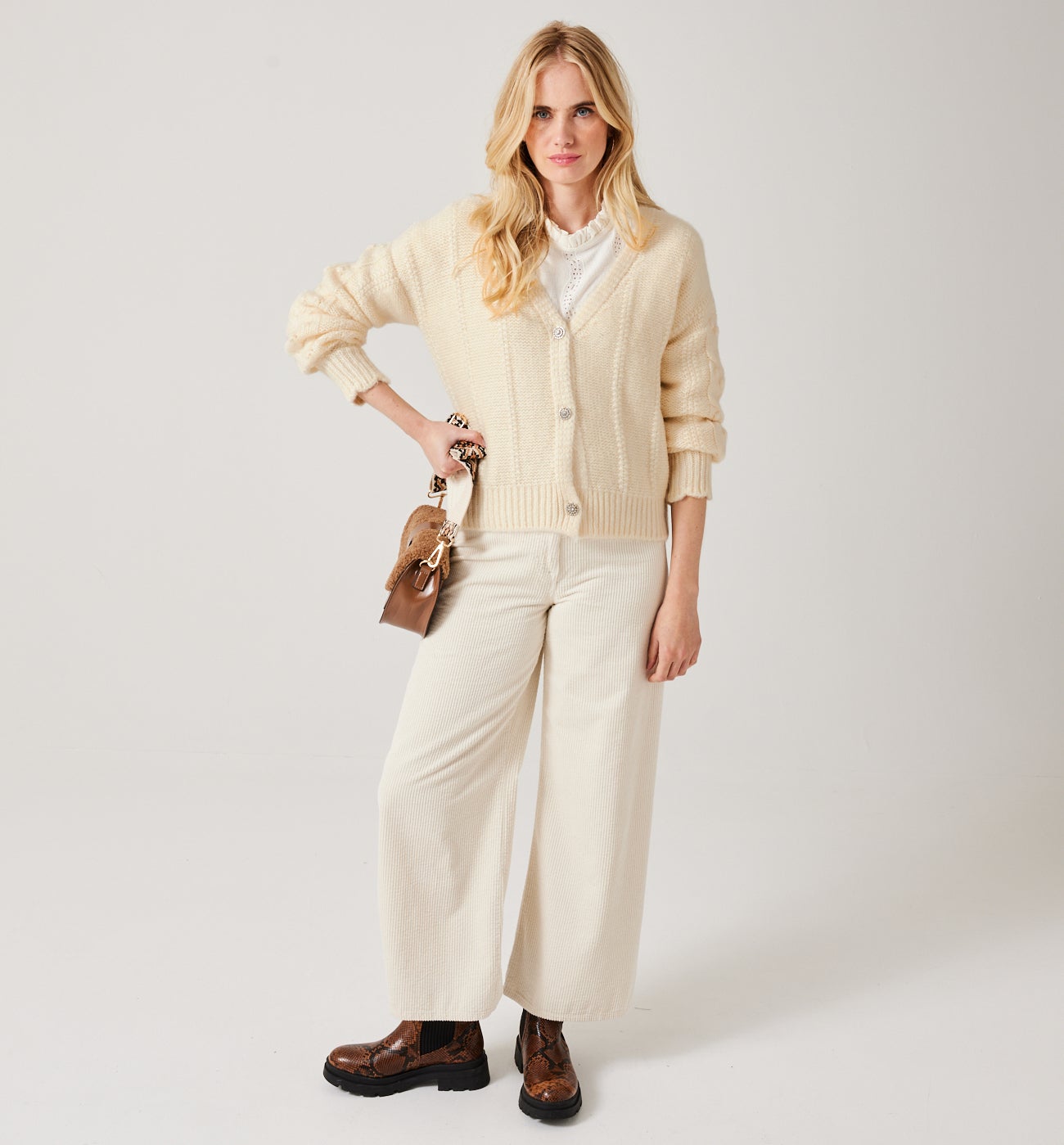 Cable knit cardigan - Ecru