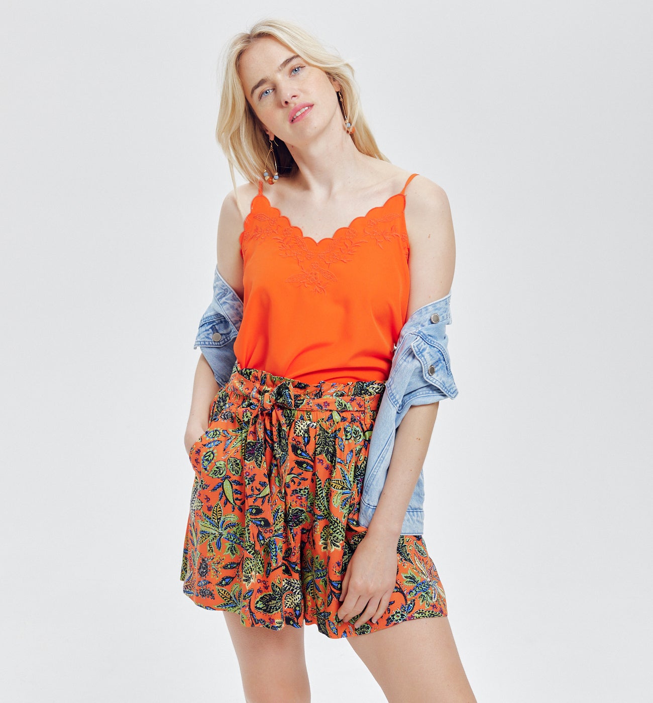 3m viscose fabric cut - Black print