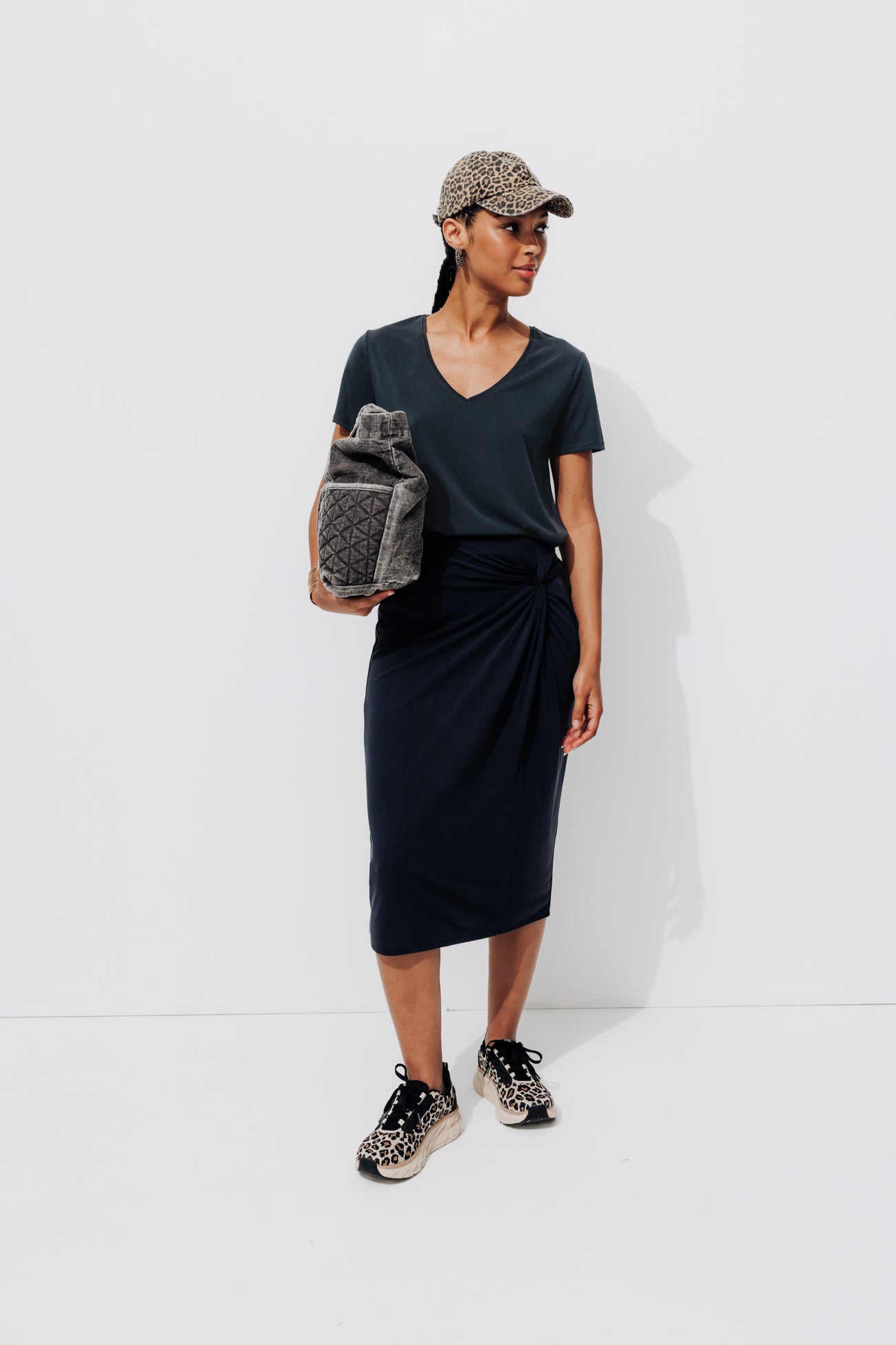 Plain v-neck t-shirt - Black