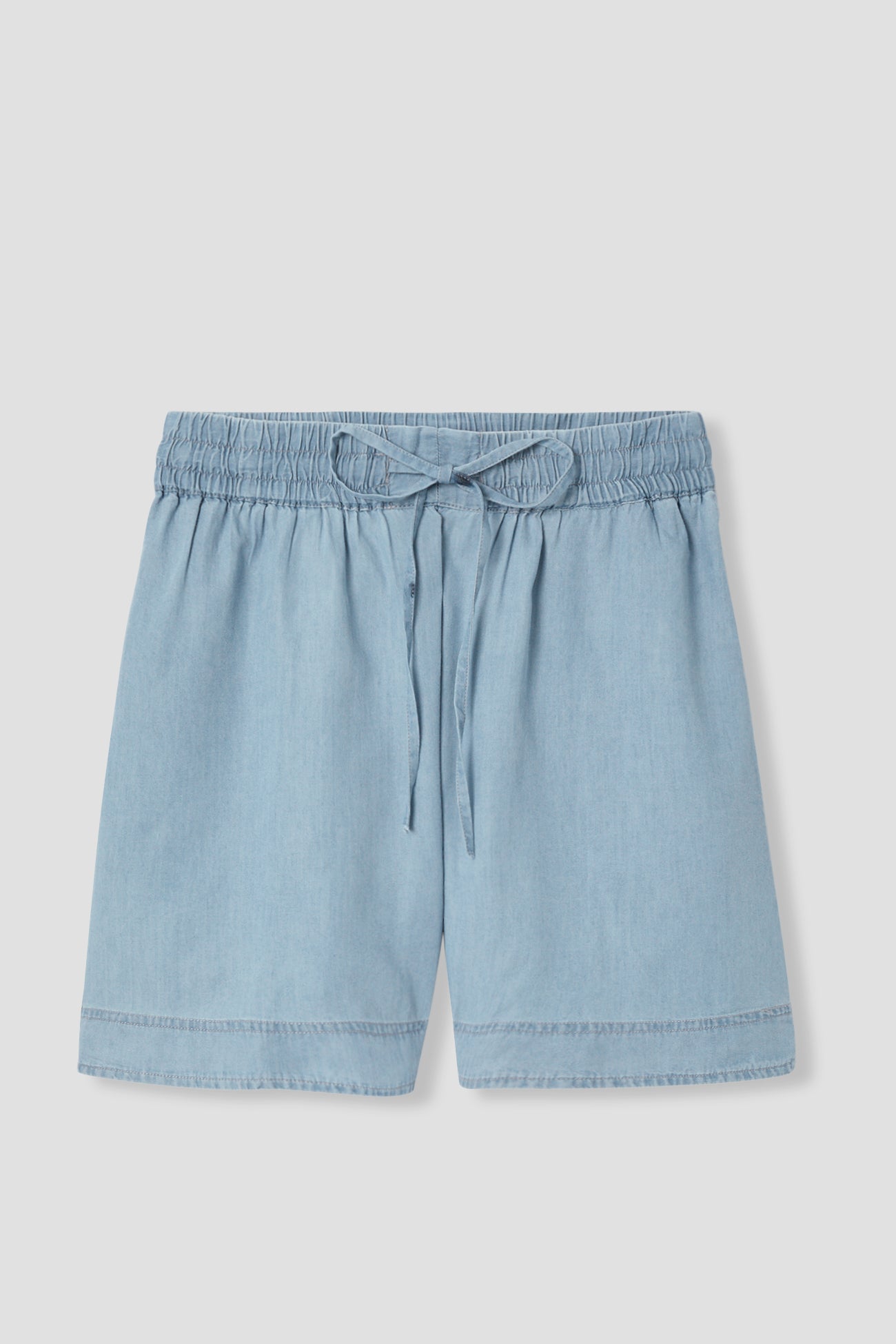 Drapy denim blue shorts - Light denim