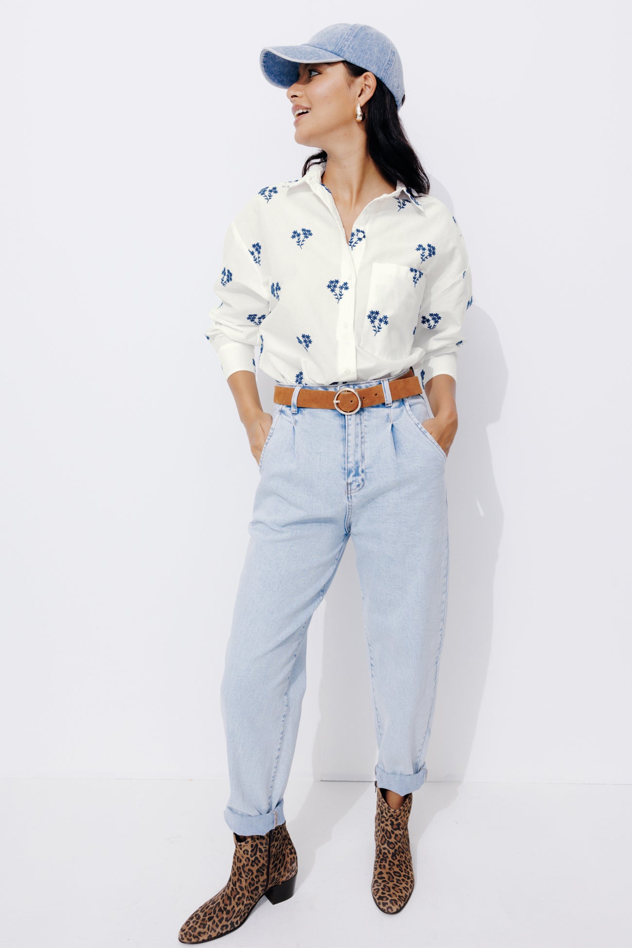 Oversized embroidered shirt - White