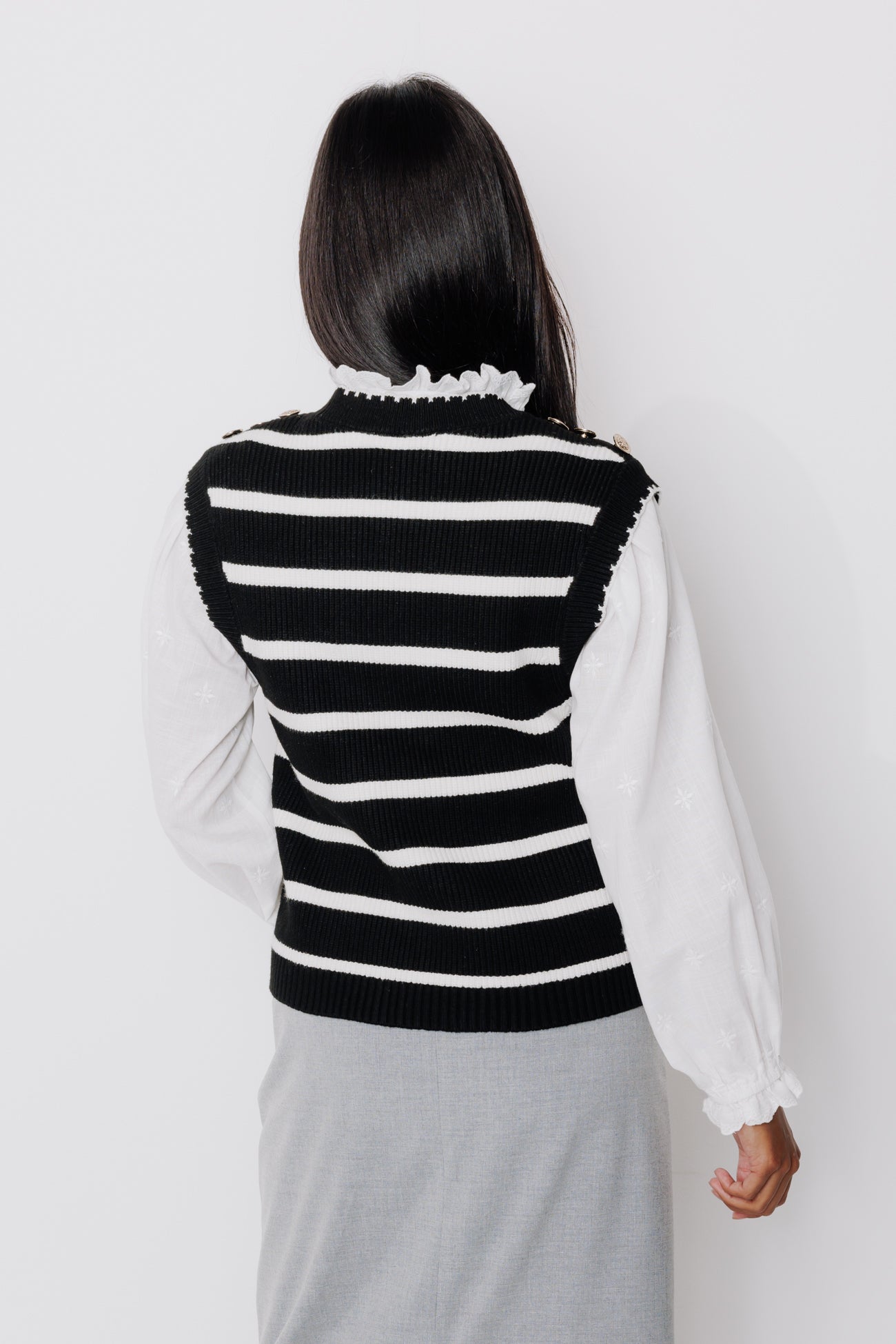 Sleeveless jumper - Ecru stripes