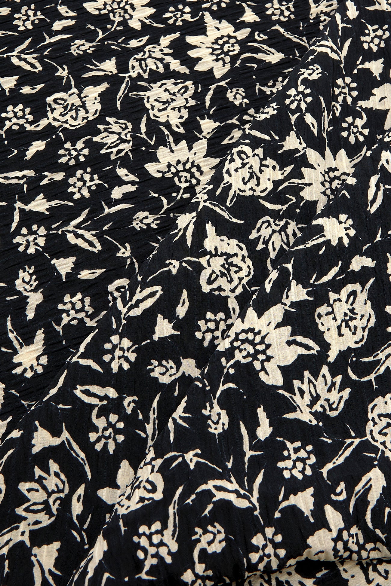 3m crepon polyester fabric - Black print