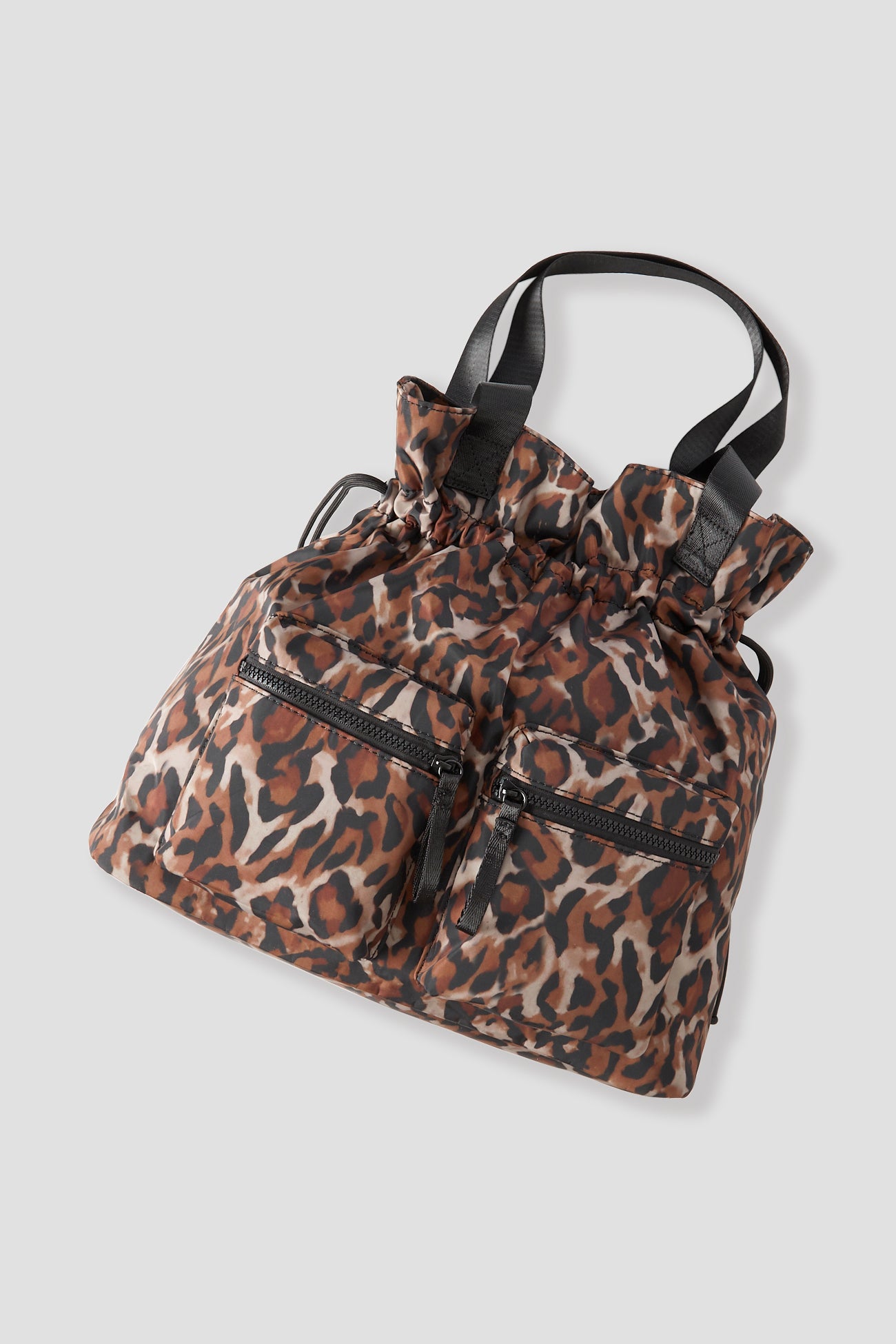 Water-resistant leopard bag - Camel print