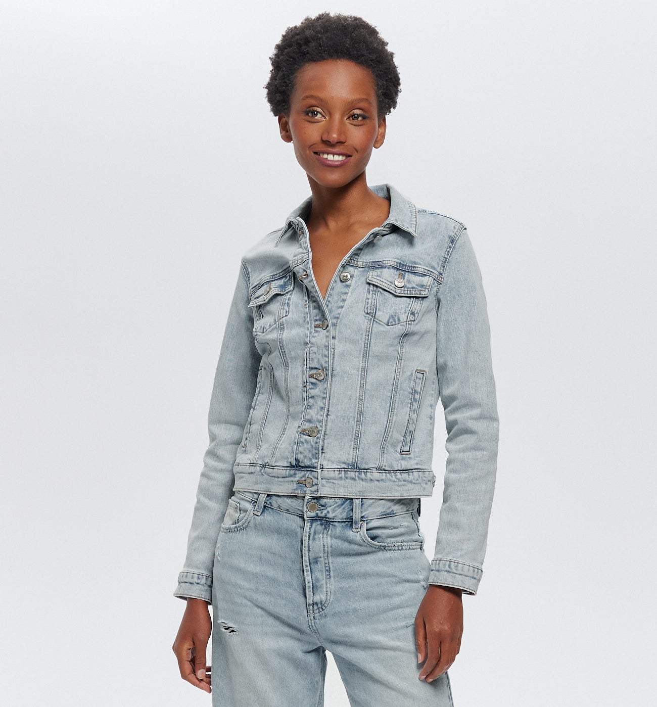 Relaxed denim jacket - Ultra faded denim