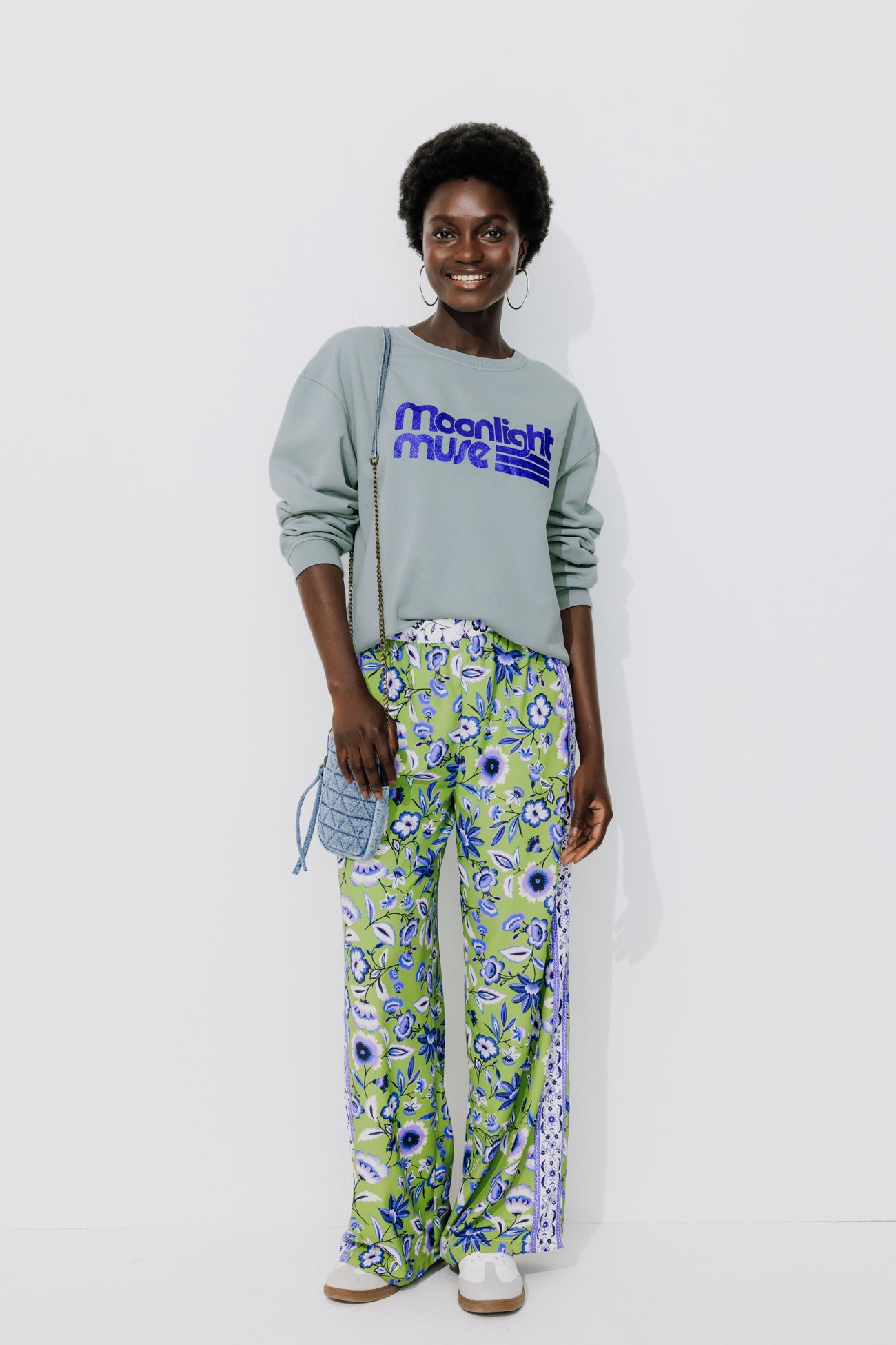 Glitzy slogan sweatshirt - Light green print