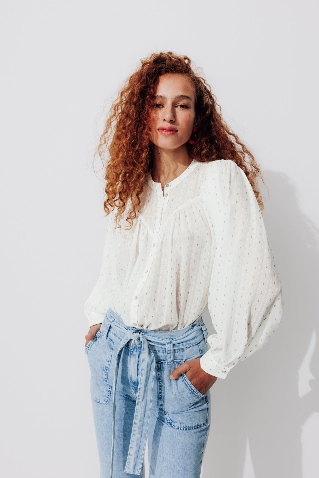 Puff-sleeved blouse - Ecru