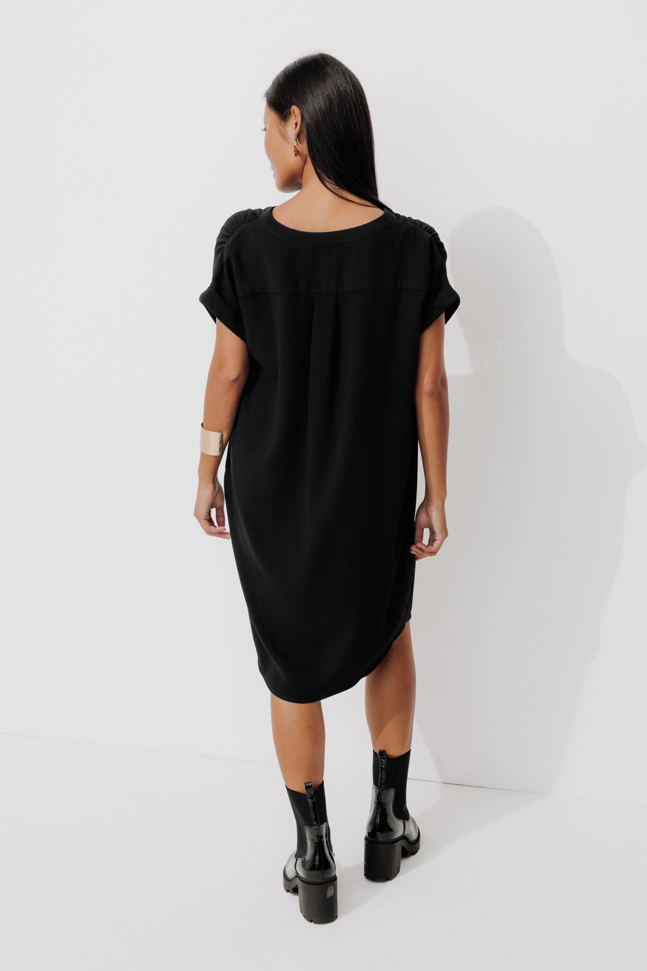 Short-sleeved dress - Black