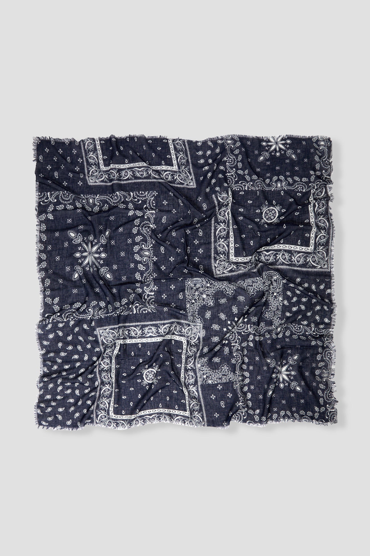 Bandana patterned square scarf - Navy blue print