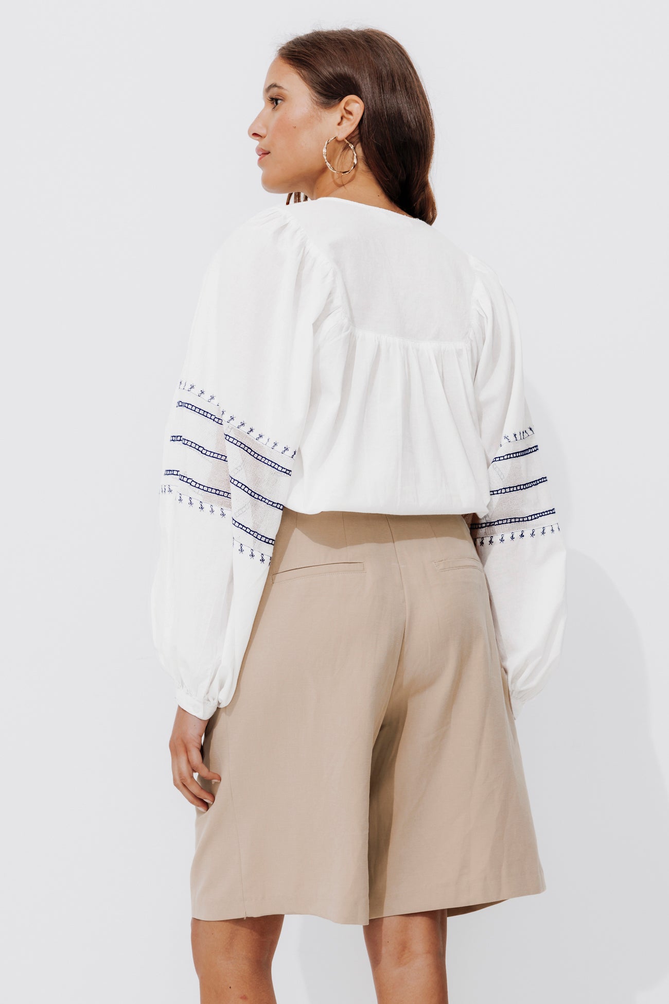 Folky embroidered blouse - Ecru