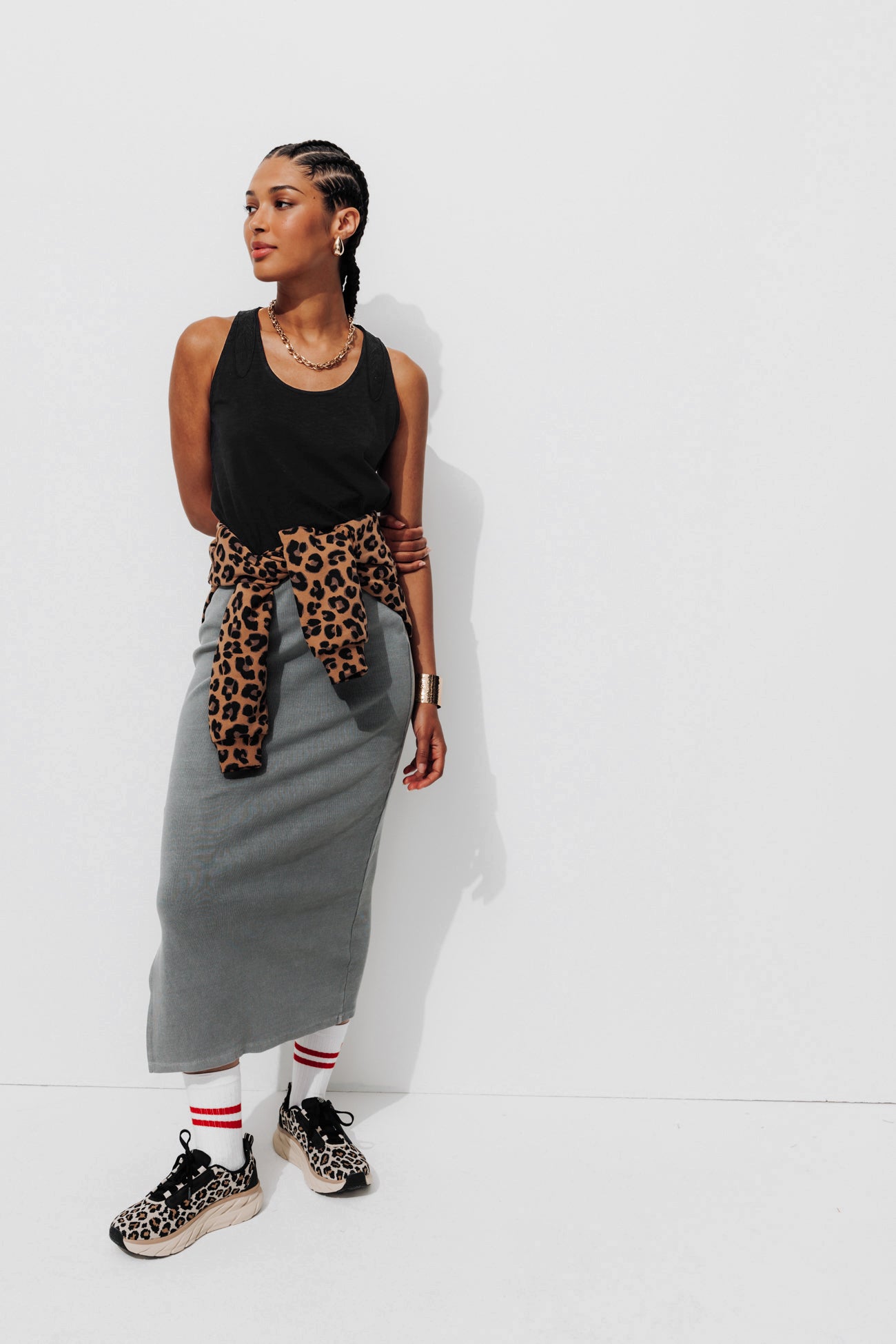 Back-embroidery sleeveless top - Ochre