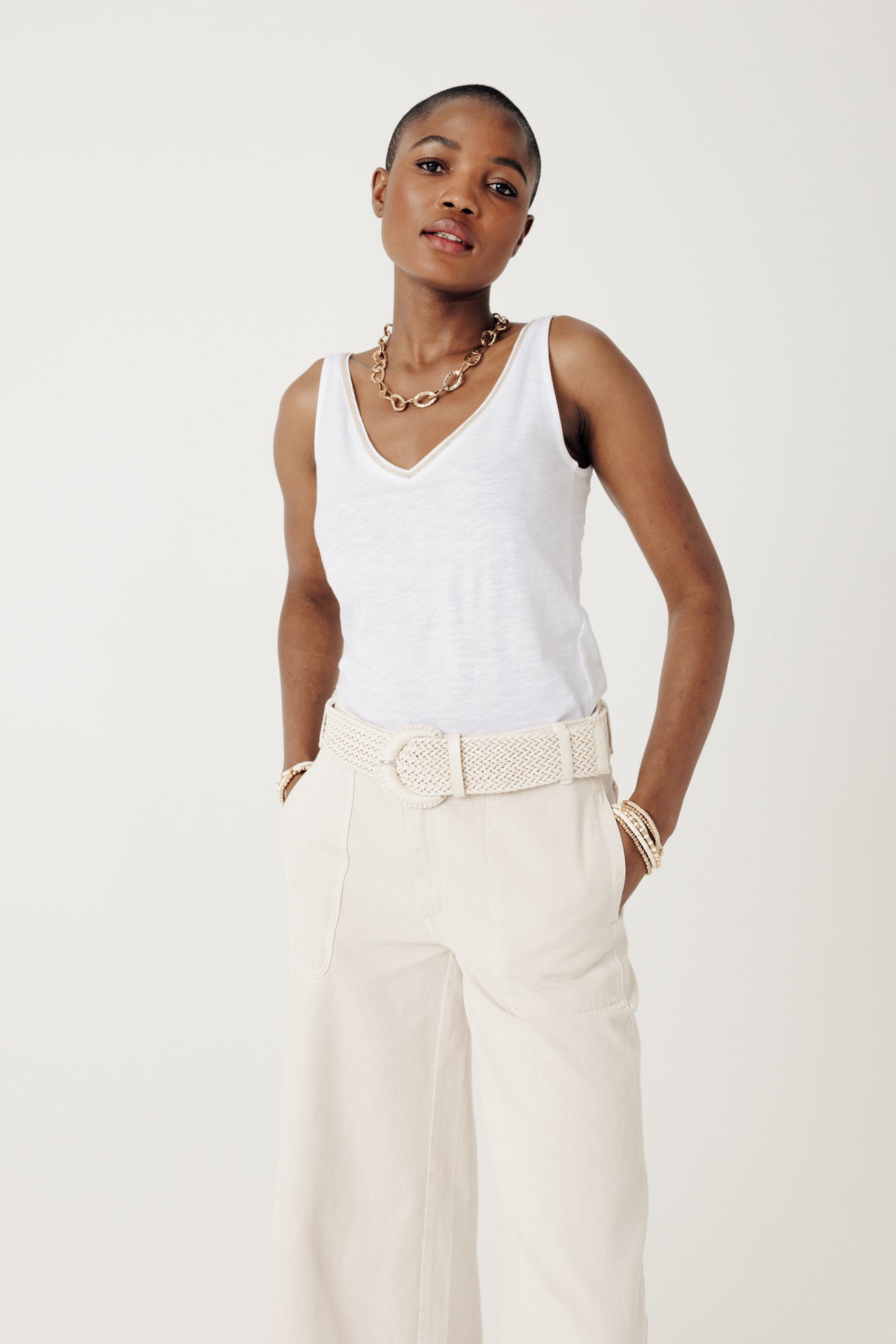 V-neckline strappy top - White