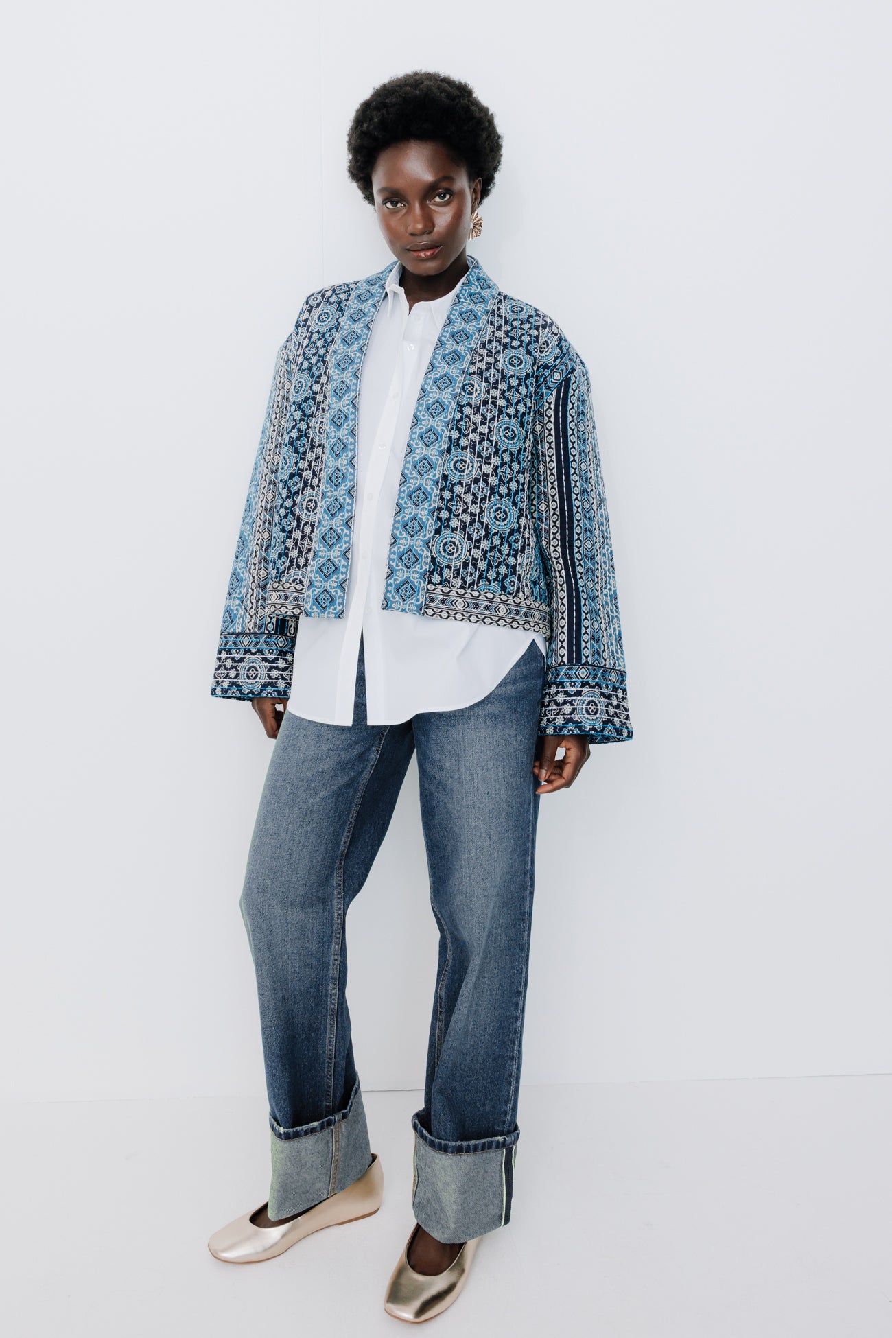 High-waist straight-leg jeans - Medium denim