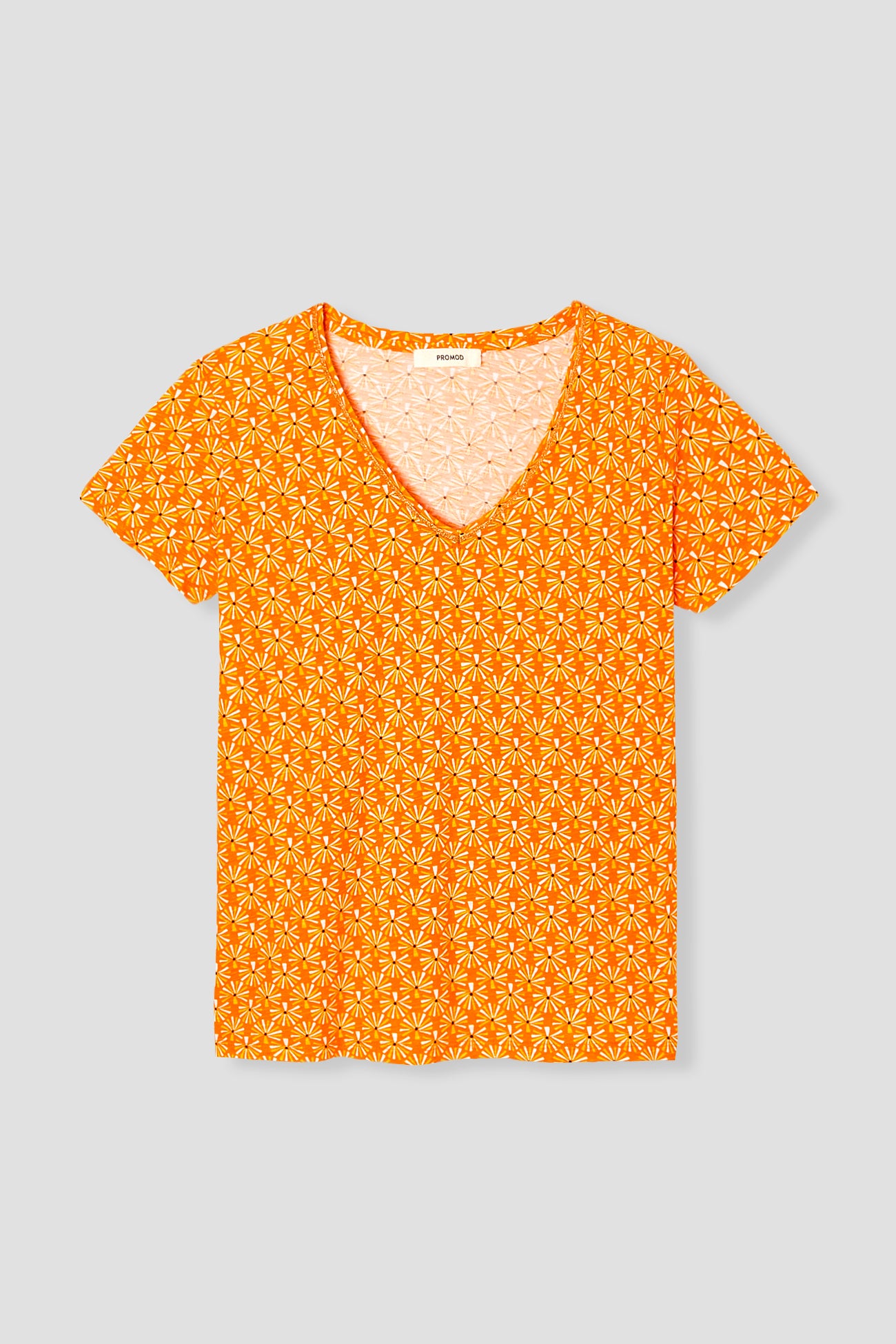 V-neck t-shirt - Beige print