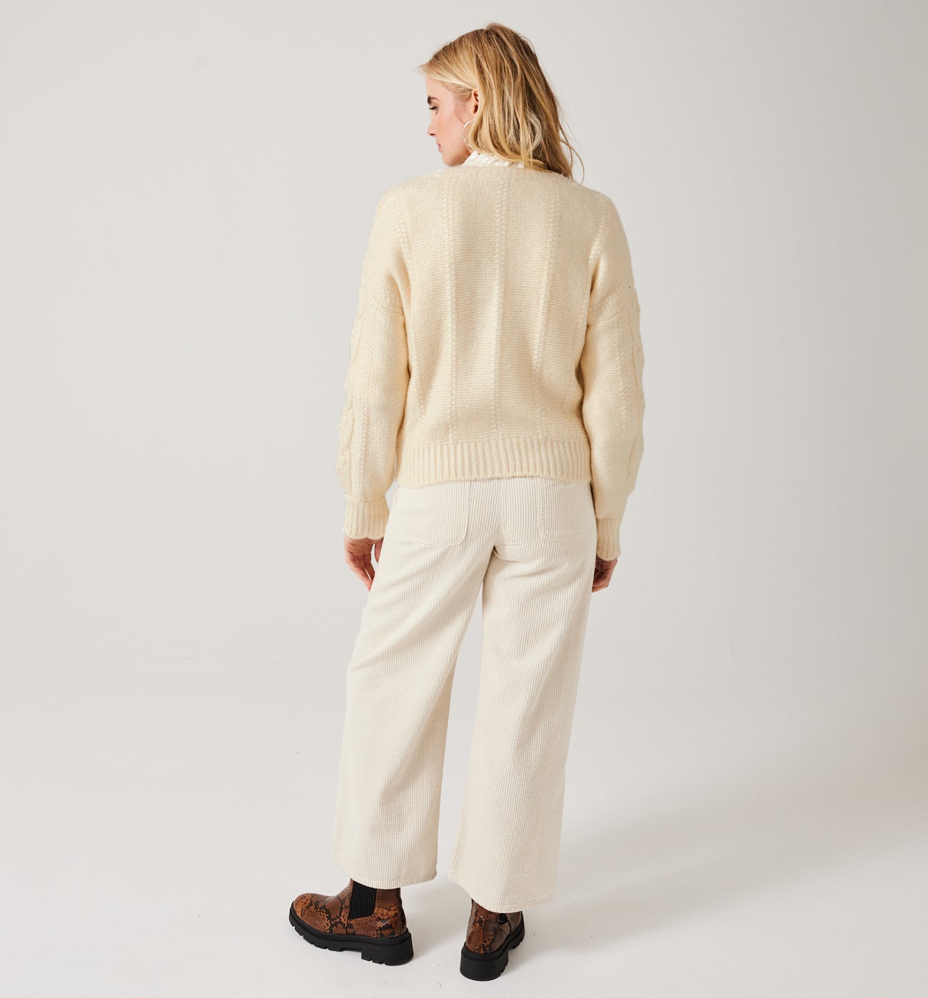 Cable knit cardigan - Ecru