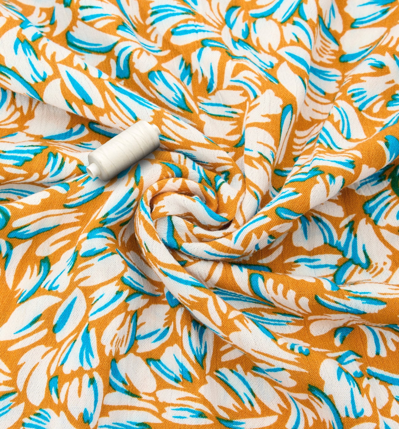 3m crinkle viscose fabric cut - Mandarine print