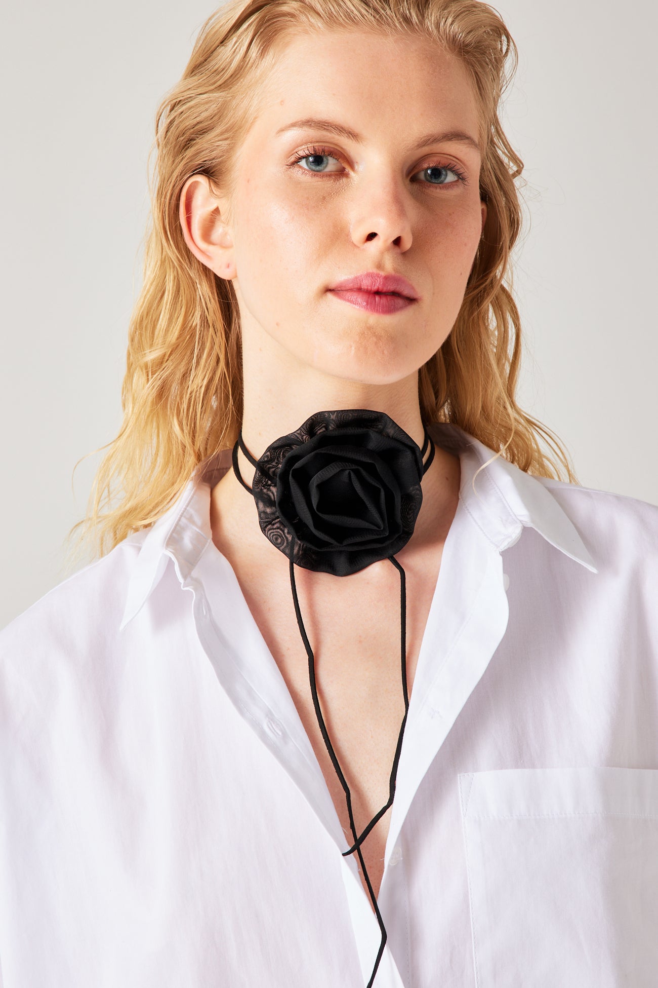 Flower choker necklace - Gold