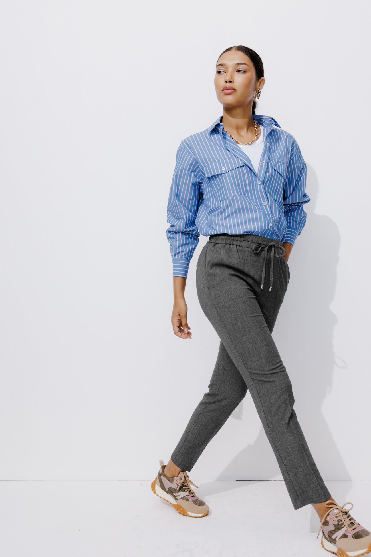 Checked jogging trousers - Navy blue stripes