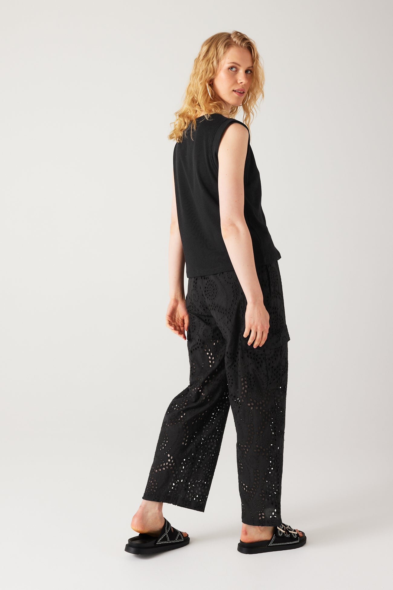 Sleeveless t-shirt - Black