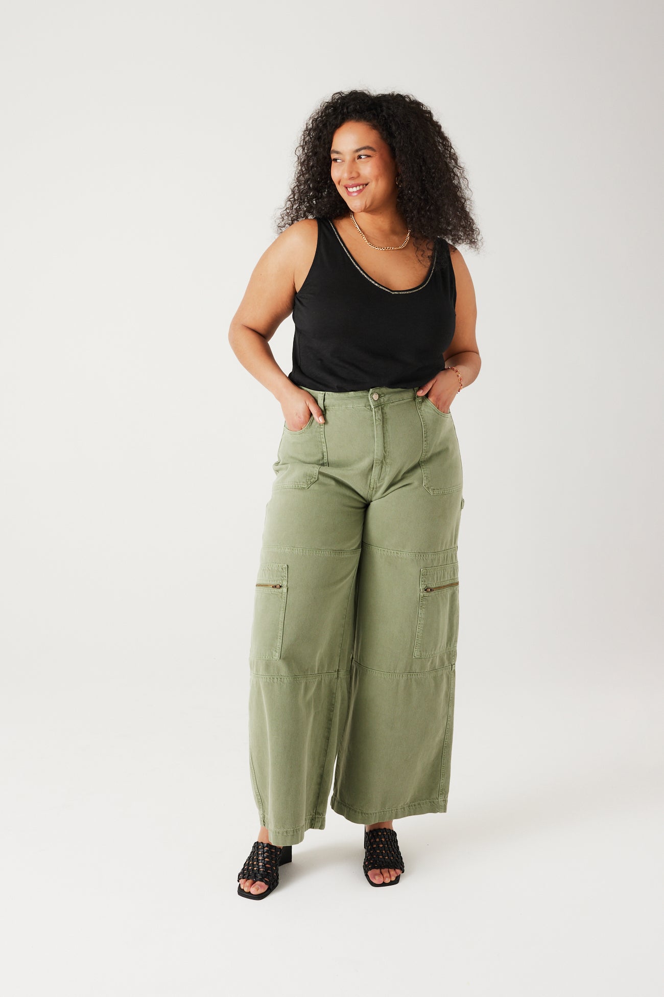 V-neckline strappy top - White