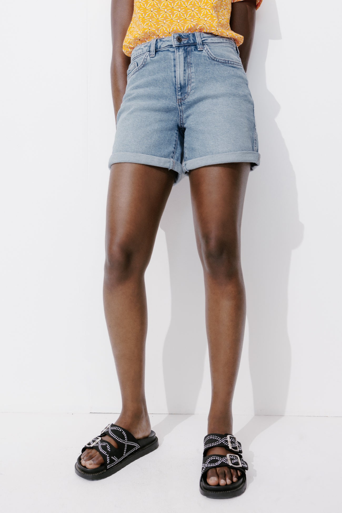 Denim shorts - Medium denim