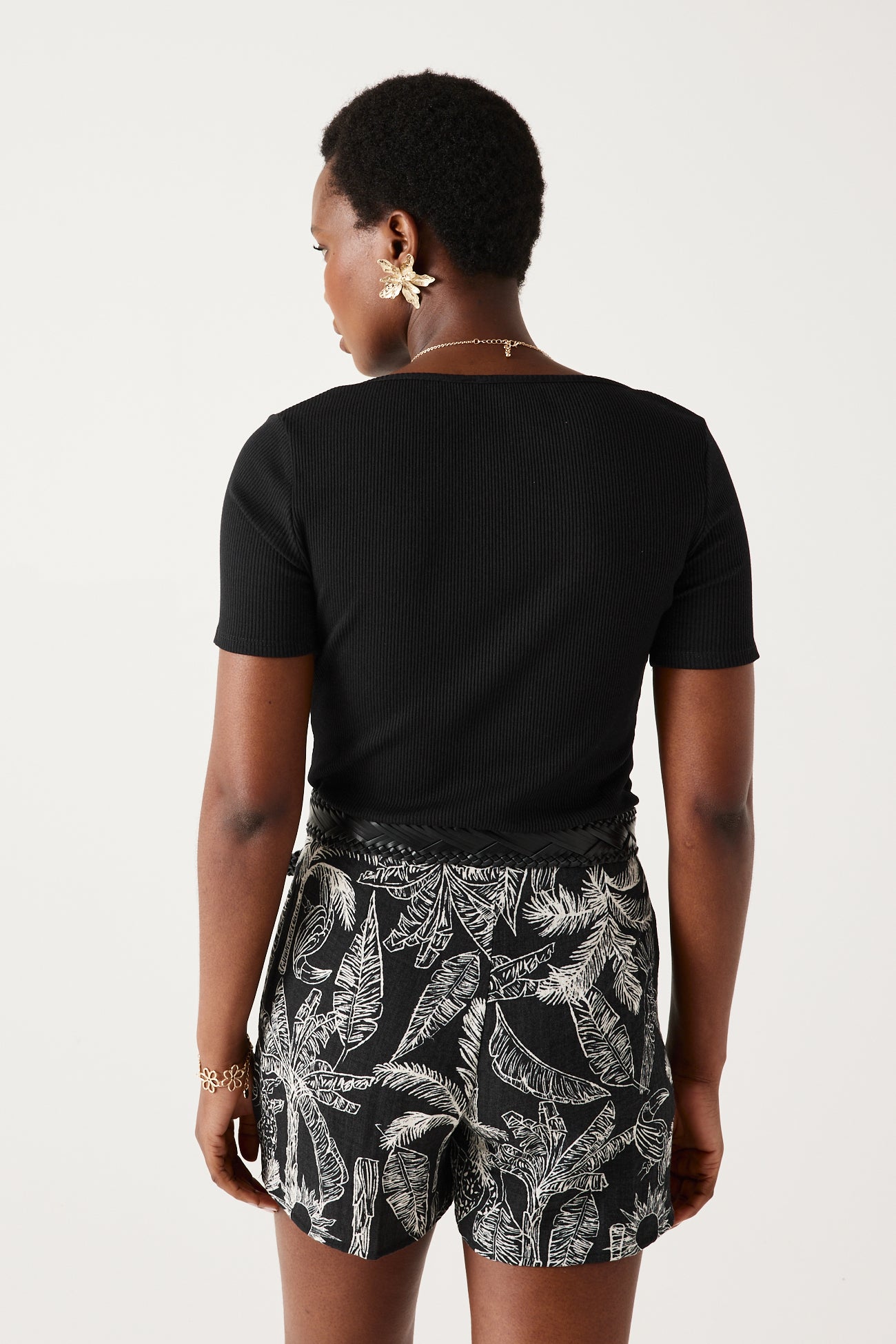 Square-neckline top - Beige