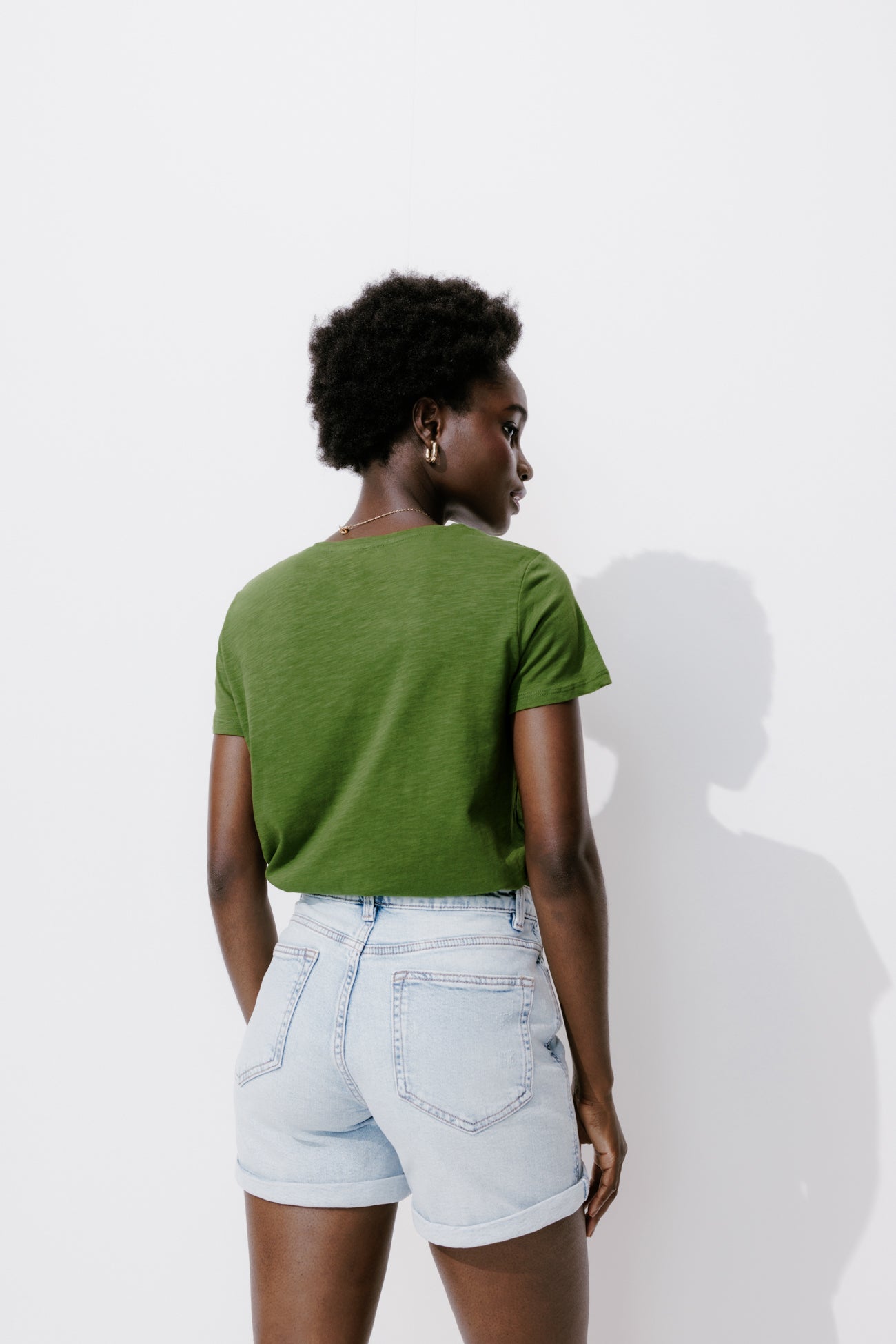 V-neck t-shirt - Beige print