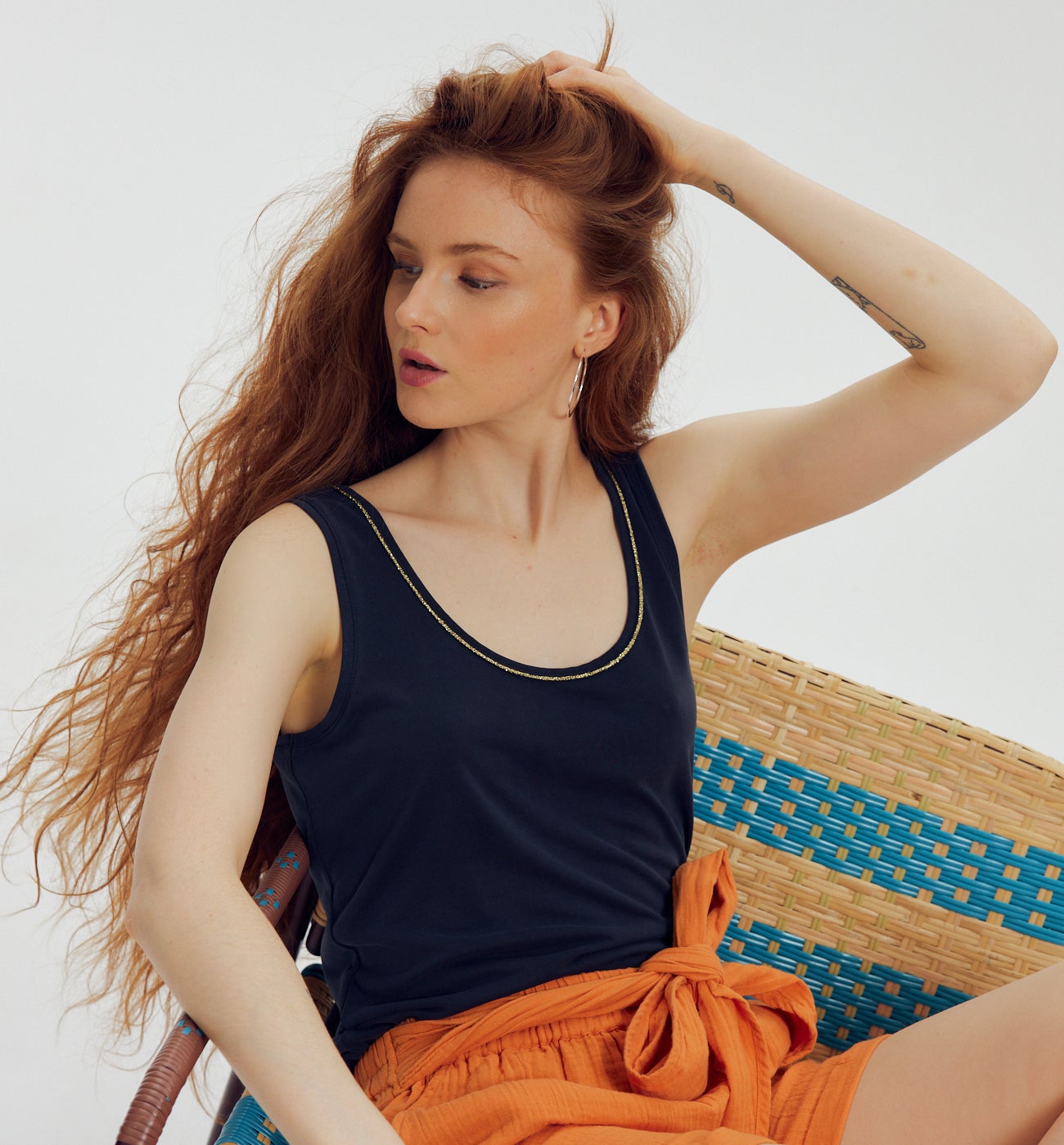 Low-neck sleeveless top - Ochre