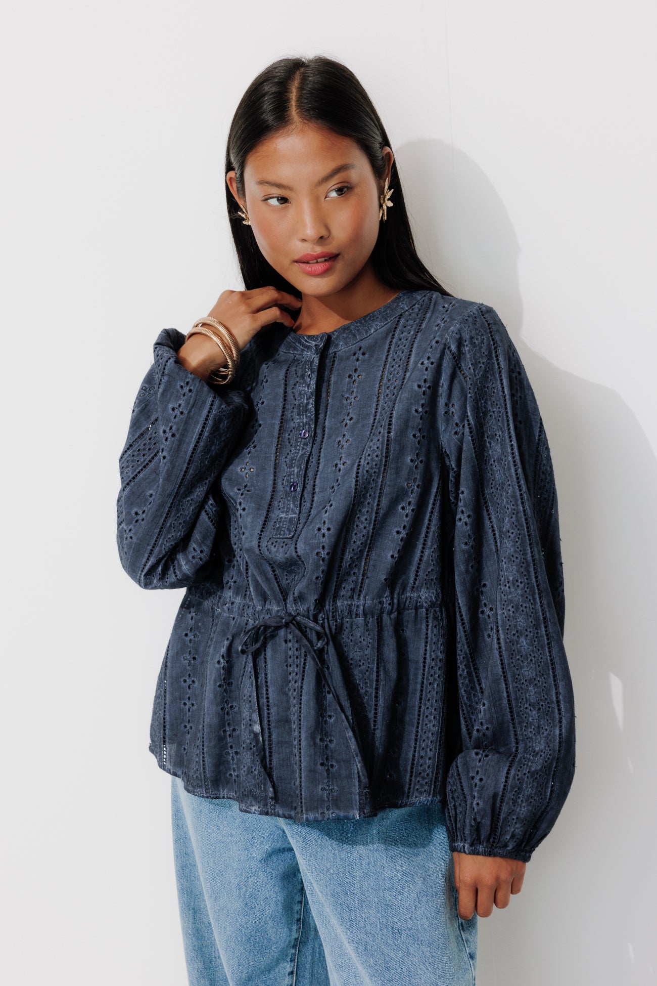 Broderie anglaise shirt - Medium denim