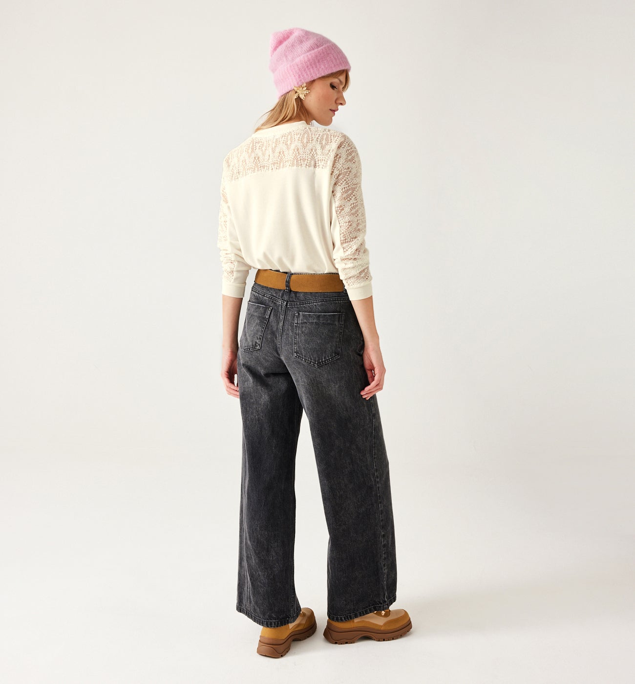 Soft top with lace detail - Ecru