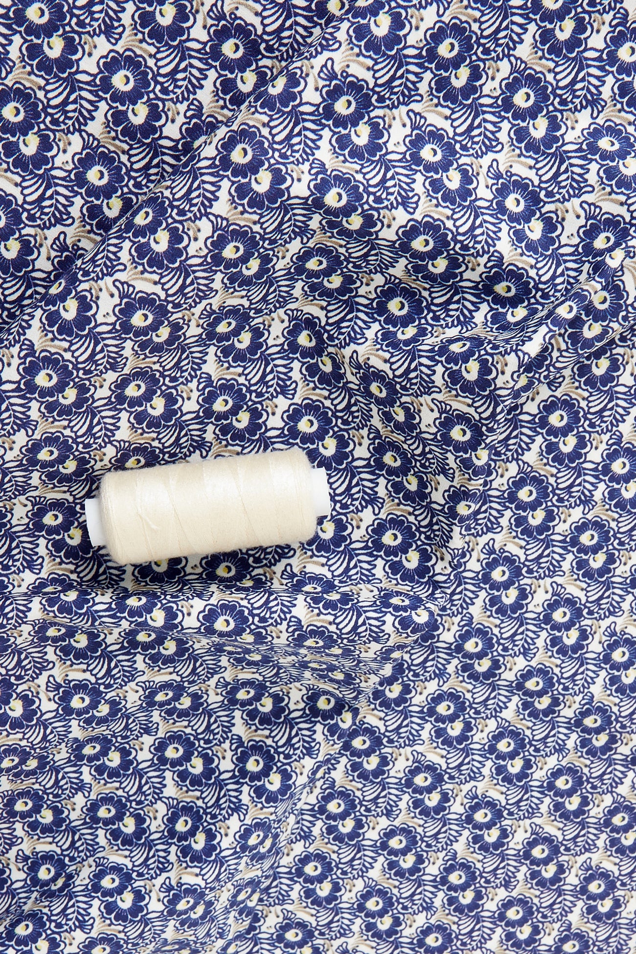 3m patterned cotton fabric cut - Black print