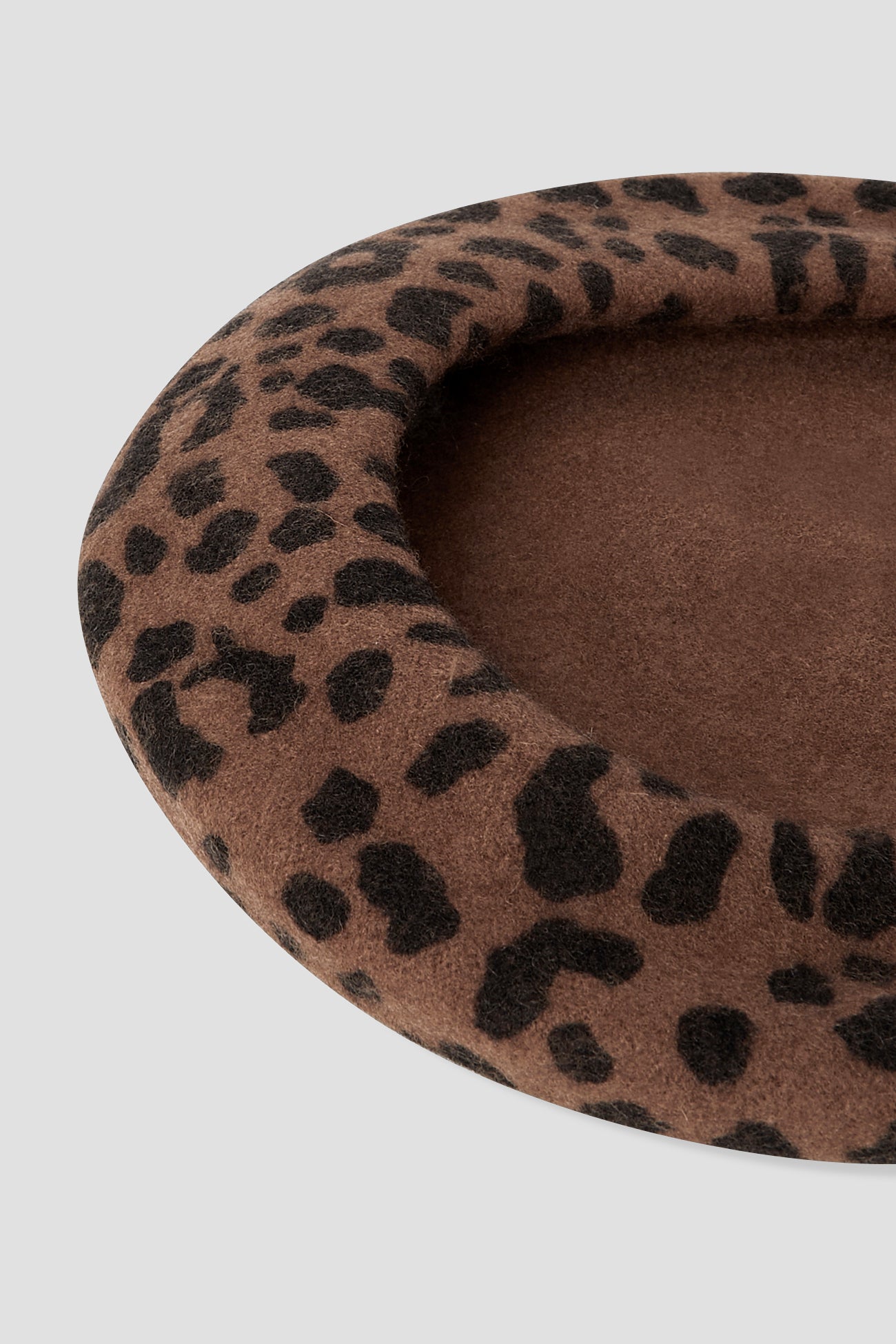Leopard wool beret - Camel print