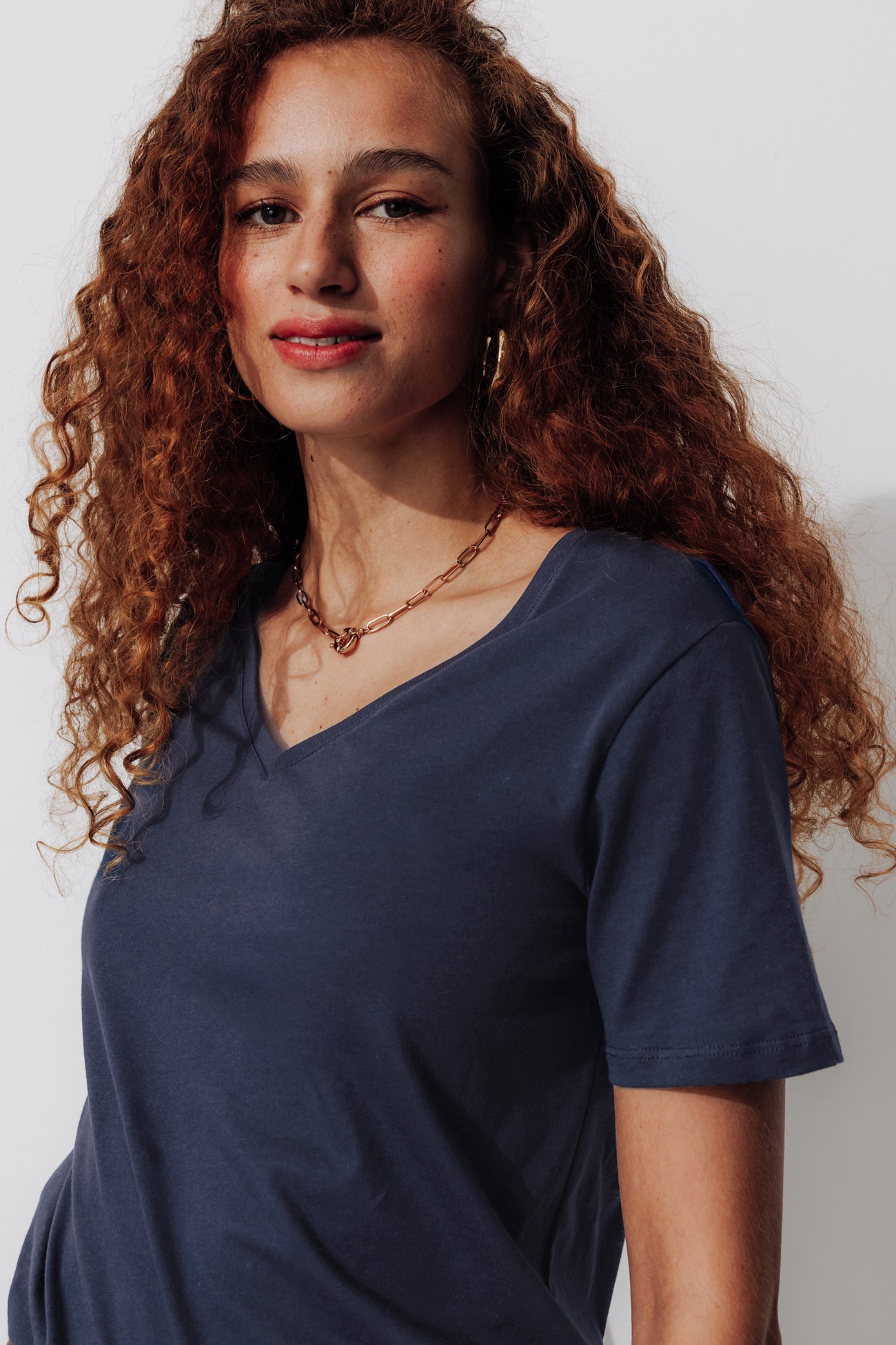 Eco-design v-neck t-shirt - Navy blue