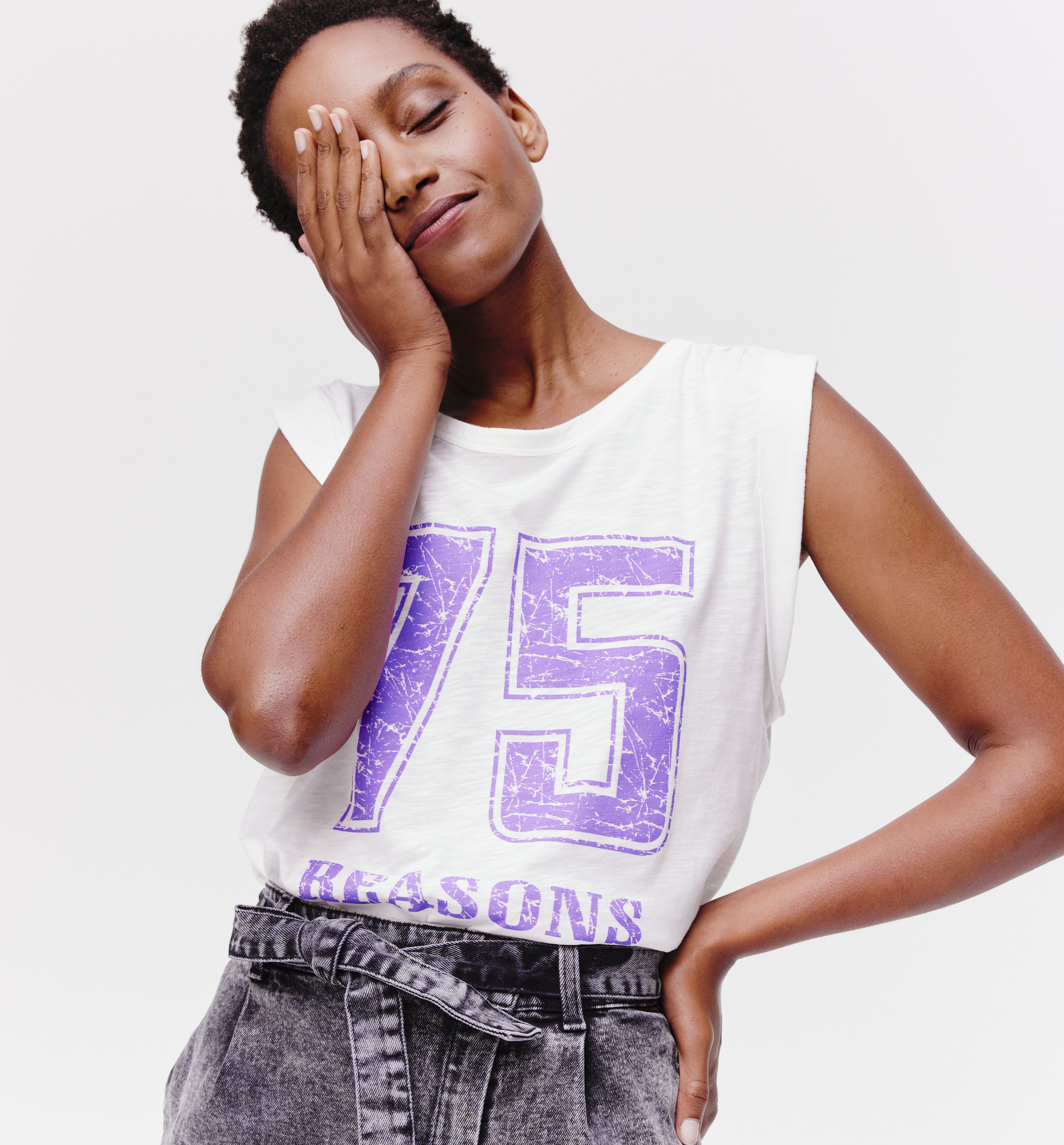 Sleeveless vest top - Ecru print