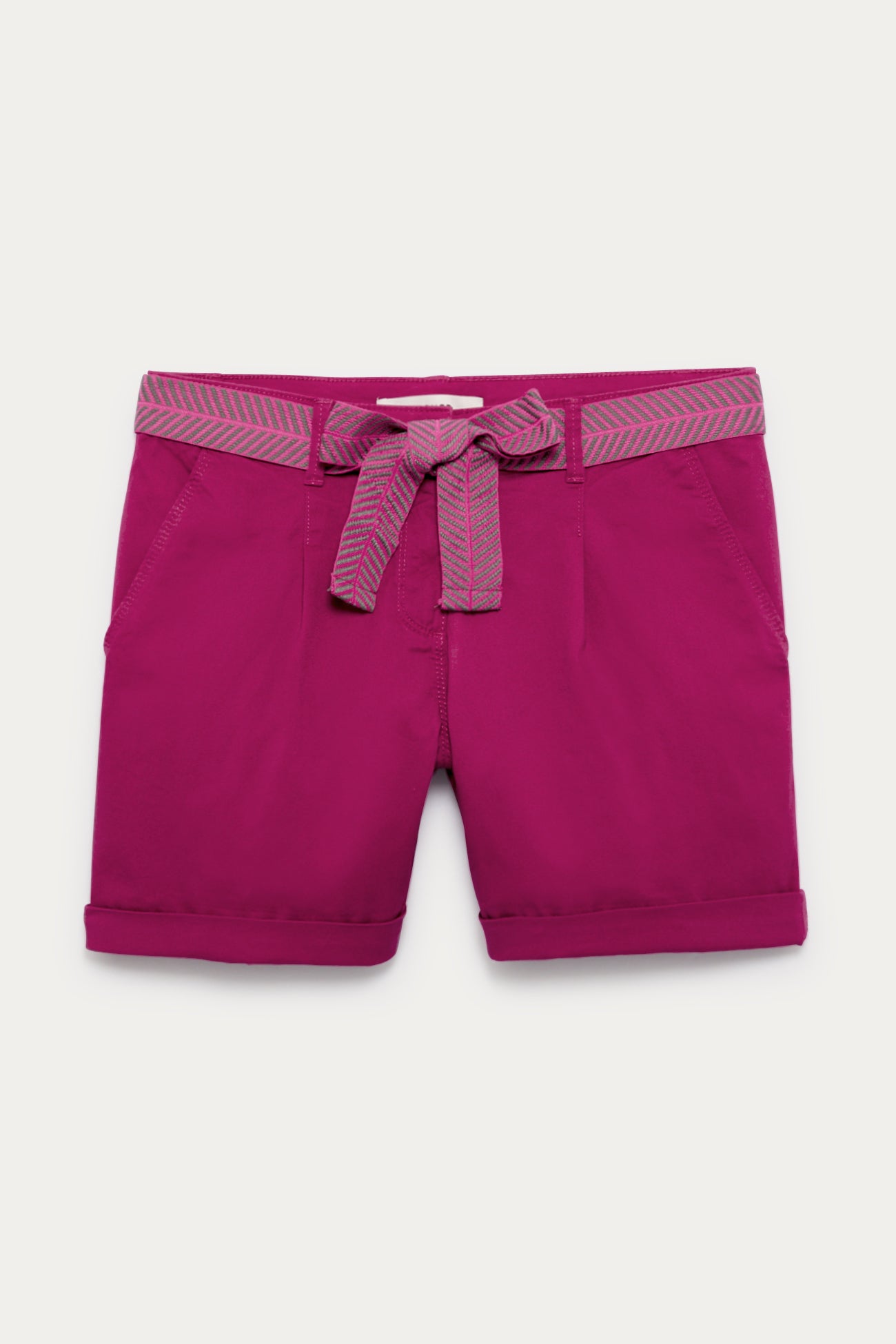 Belted pleated shorts - White