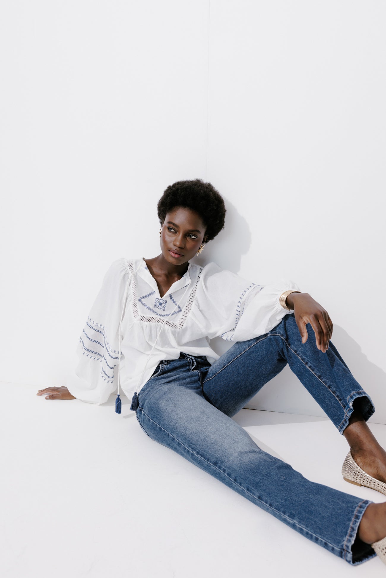 High-waist straight leg jeans - Medium denim