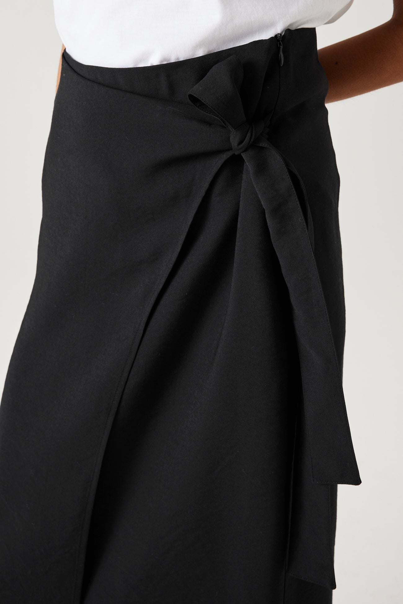 Long crossover-effect skirt - Ecru