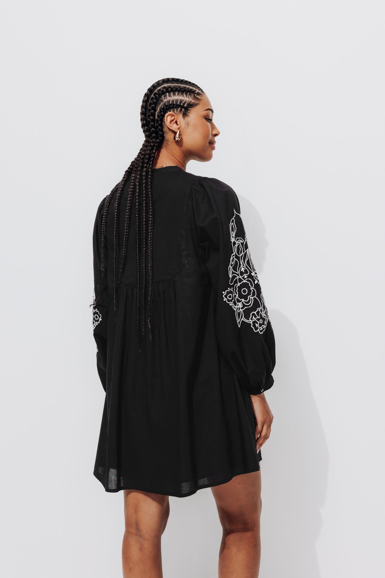 Short embroidered dress - Black