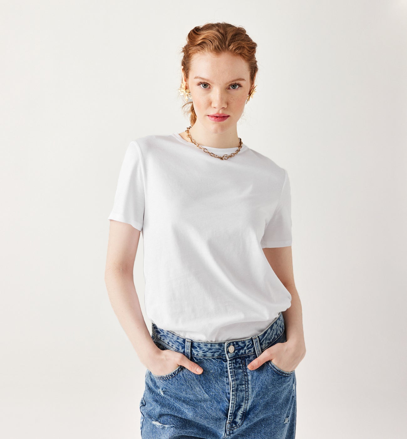 Plain short-sleeved top - White