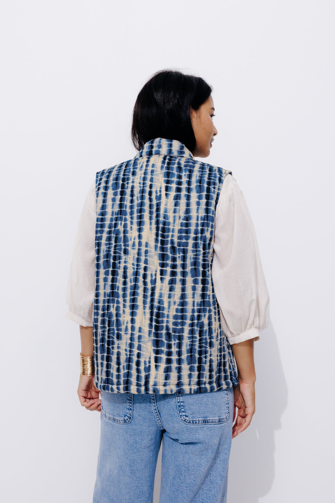 Padded sleeveless jacket - Multicolour print