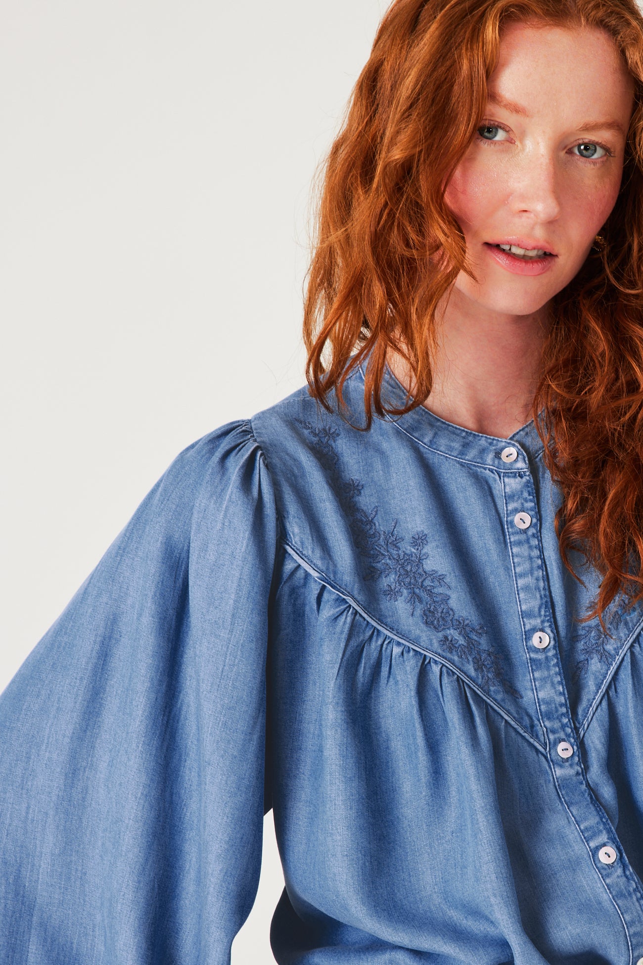 Lyocell embroidered shirt - Medium denim